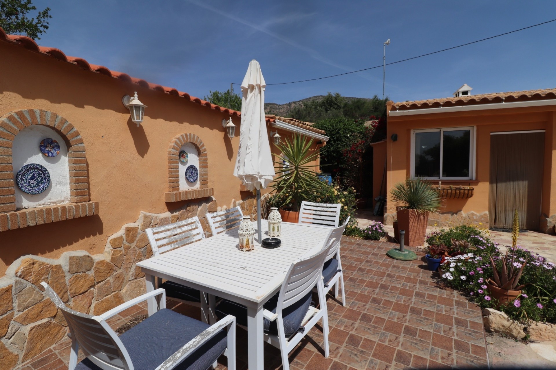 Resale - Finca / Landhaus -
Hondón de las Nieves - La Canalosa