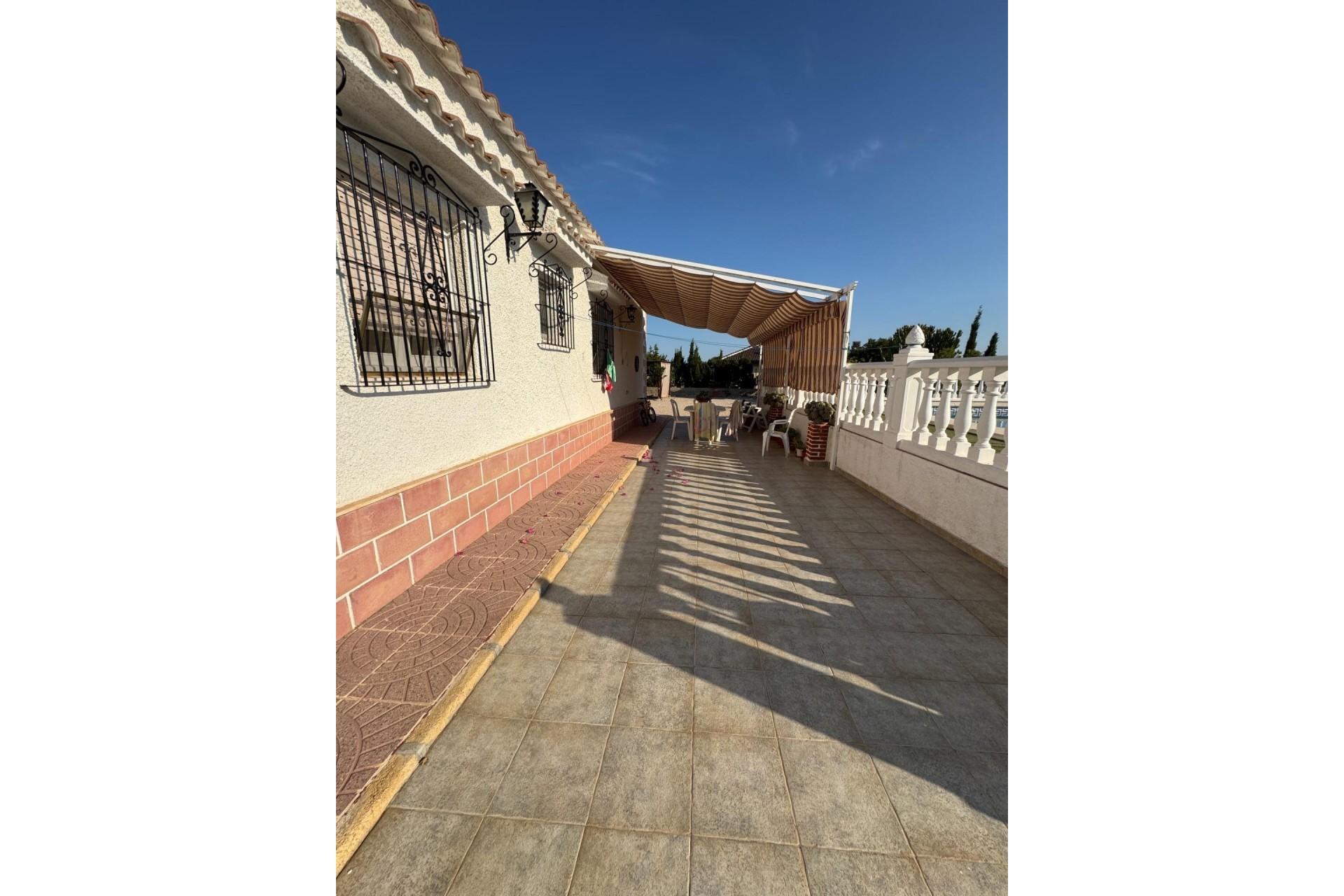 Resale - Freistehende Villa -
Albatera - Partida Lomas