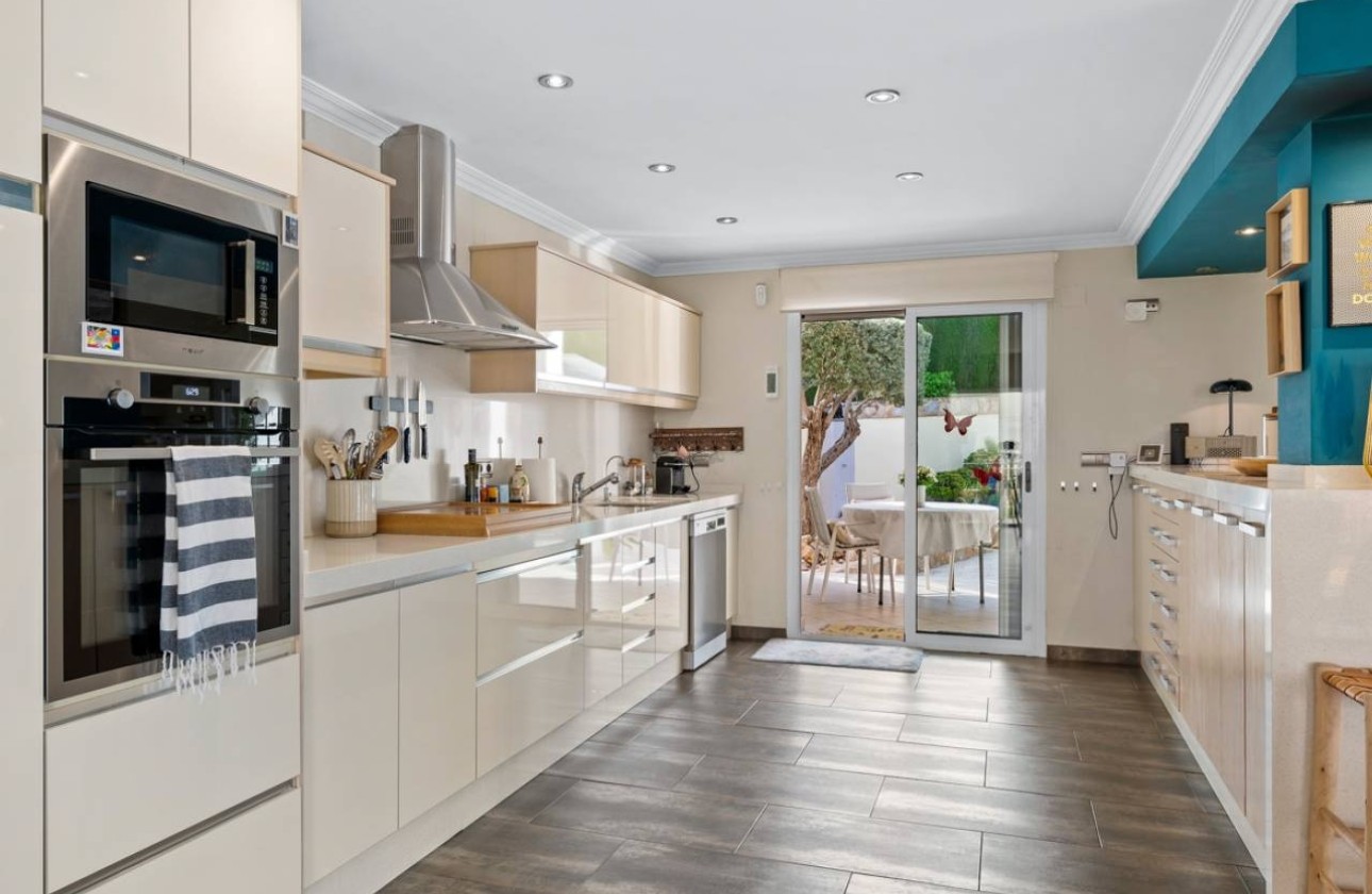 Resale - Freistehende Villa -
Algorfa - Castillo de montemar