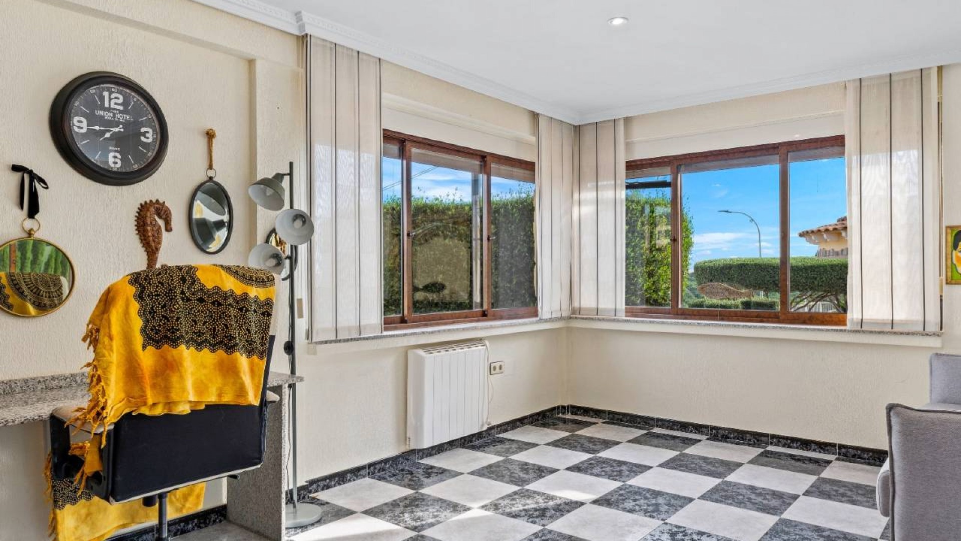 Resale - Freistehende Villa -
Algorfa - Castillo de montemar