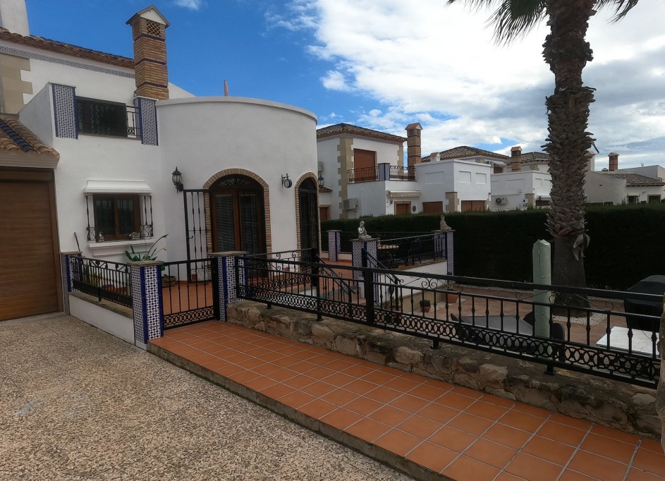 Resale - Freistehende Villa -
Algorfa - La Finca Golf