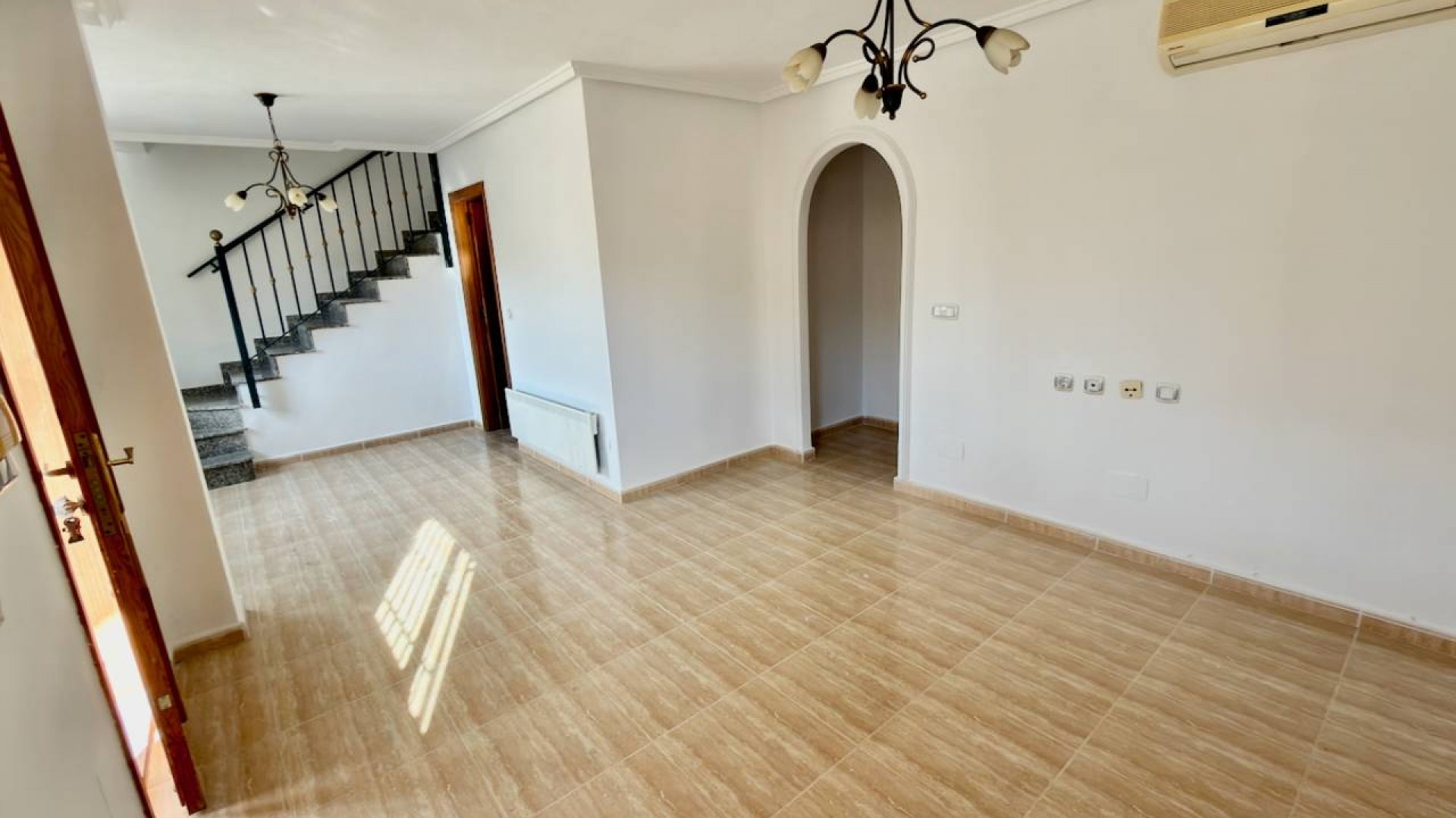 Resale - Freistehende Villa -
Algorfa - Lo Crispin