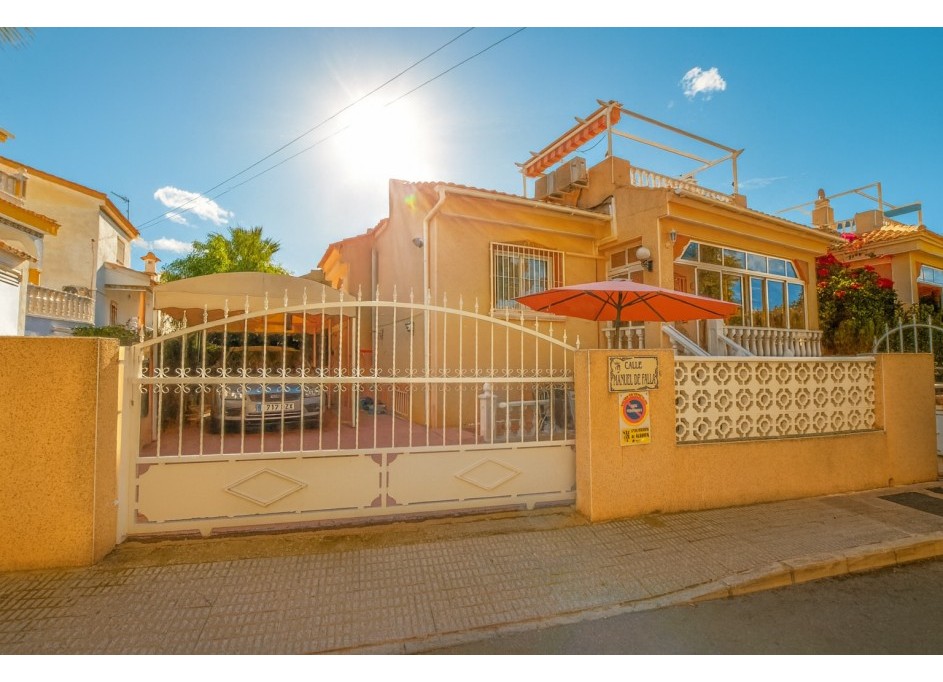 Resale - Freistehende Villa -
Algorfa - Montemar