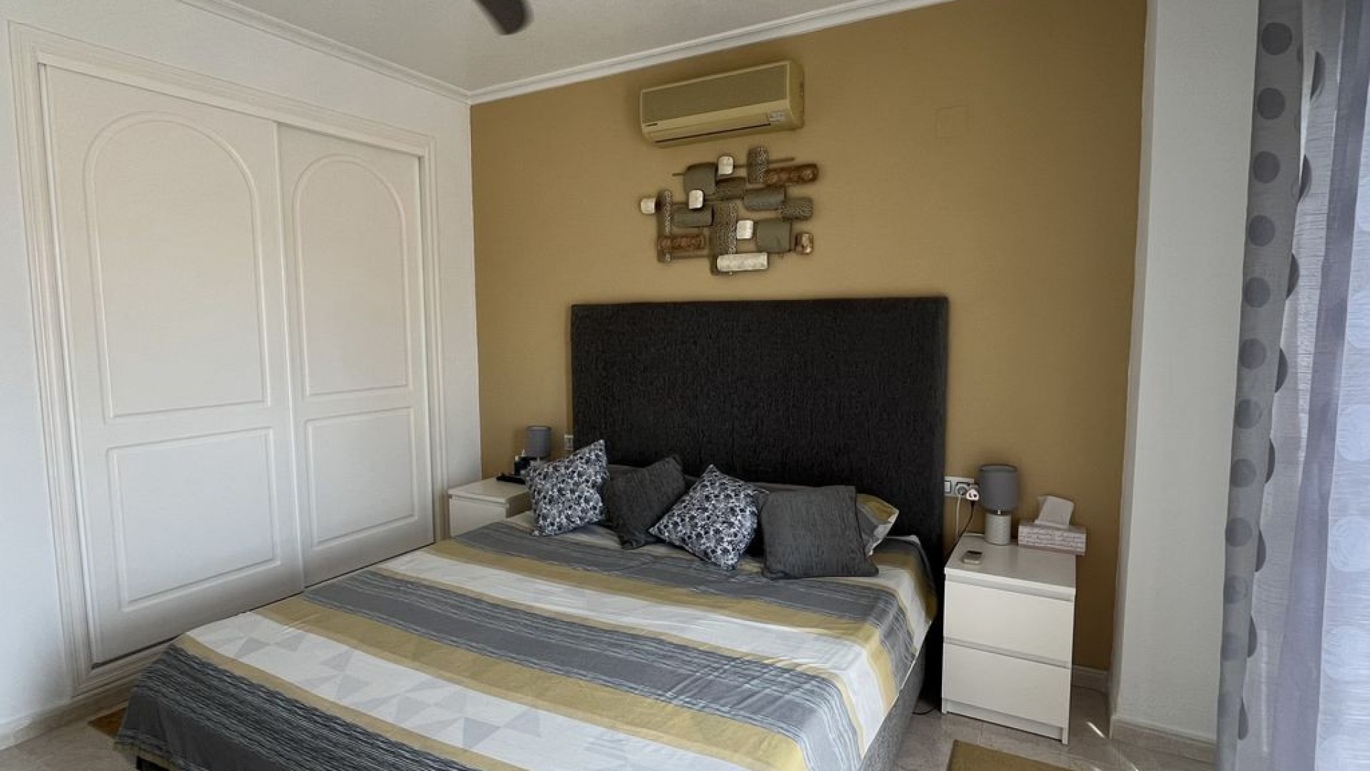 Resale - Freistehende Villa -
Algorfa - Montemar