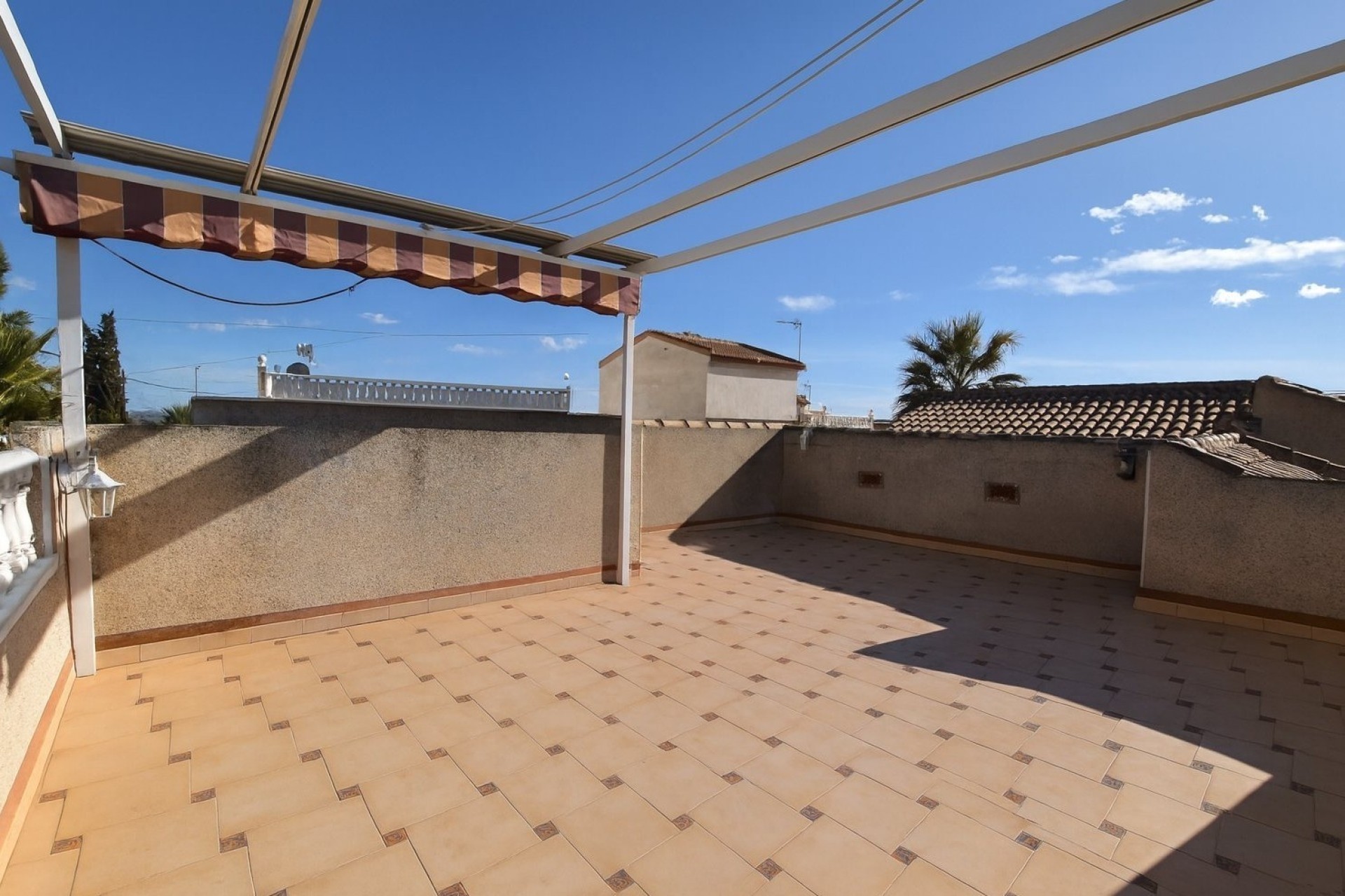 Resale - Freistehende Villa -
Algorfa - Montemar
