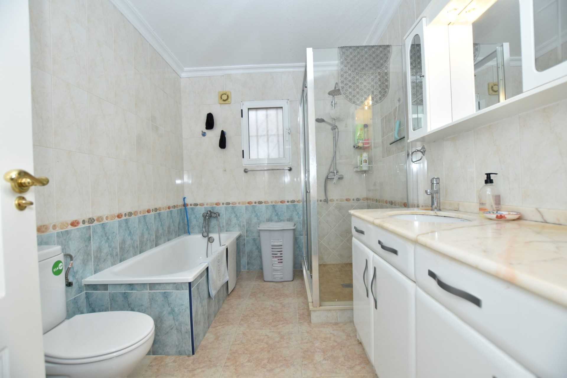 Resale - Freistehende Villa -
Algorfa - Montemar