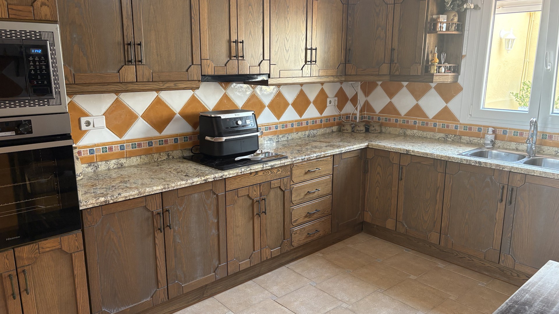 Resale - Freistehende Villa -
Algorfa