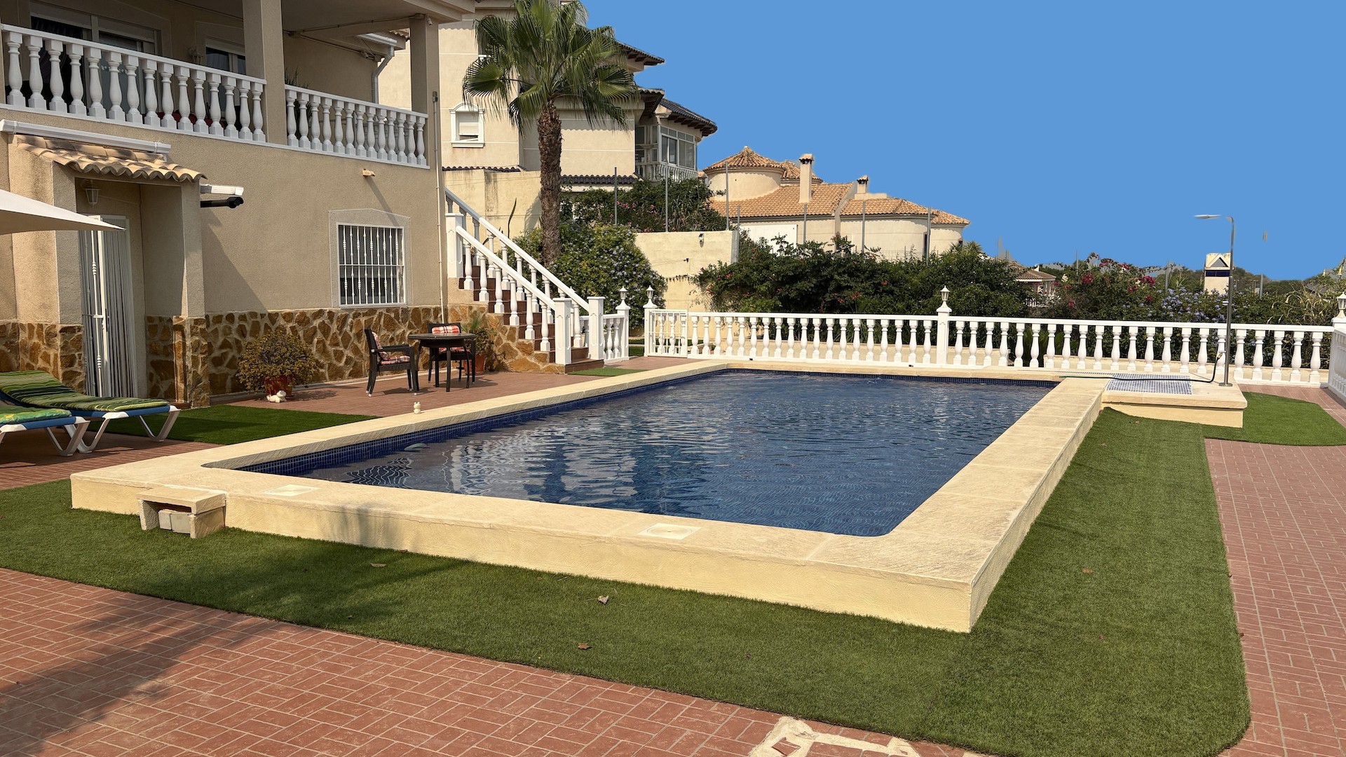Resale - Freistehende Villa -
Algorfa