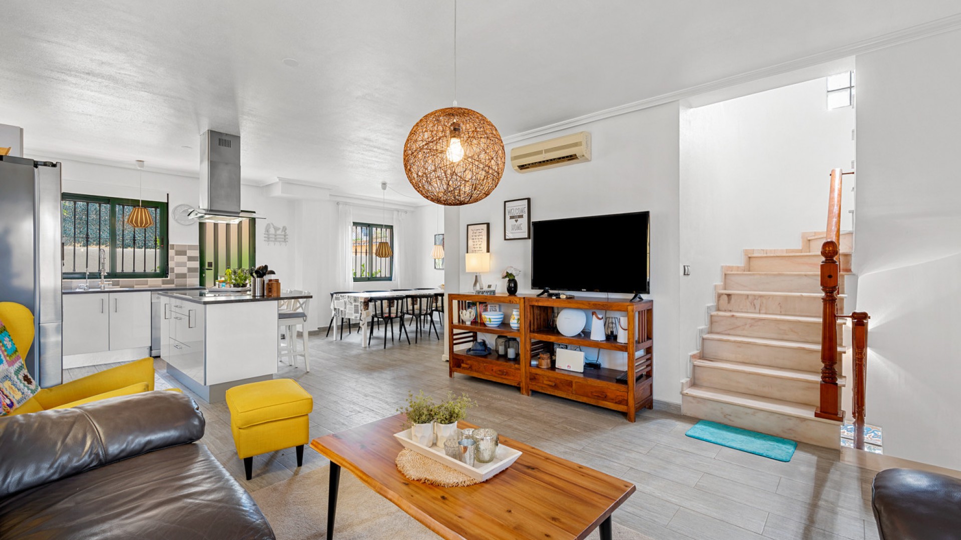 Resale - Freistehende Villa -
Algorfa