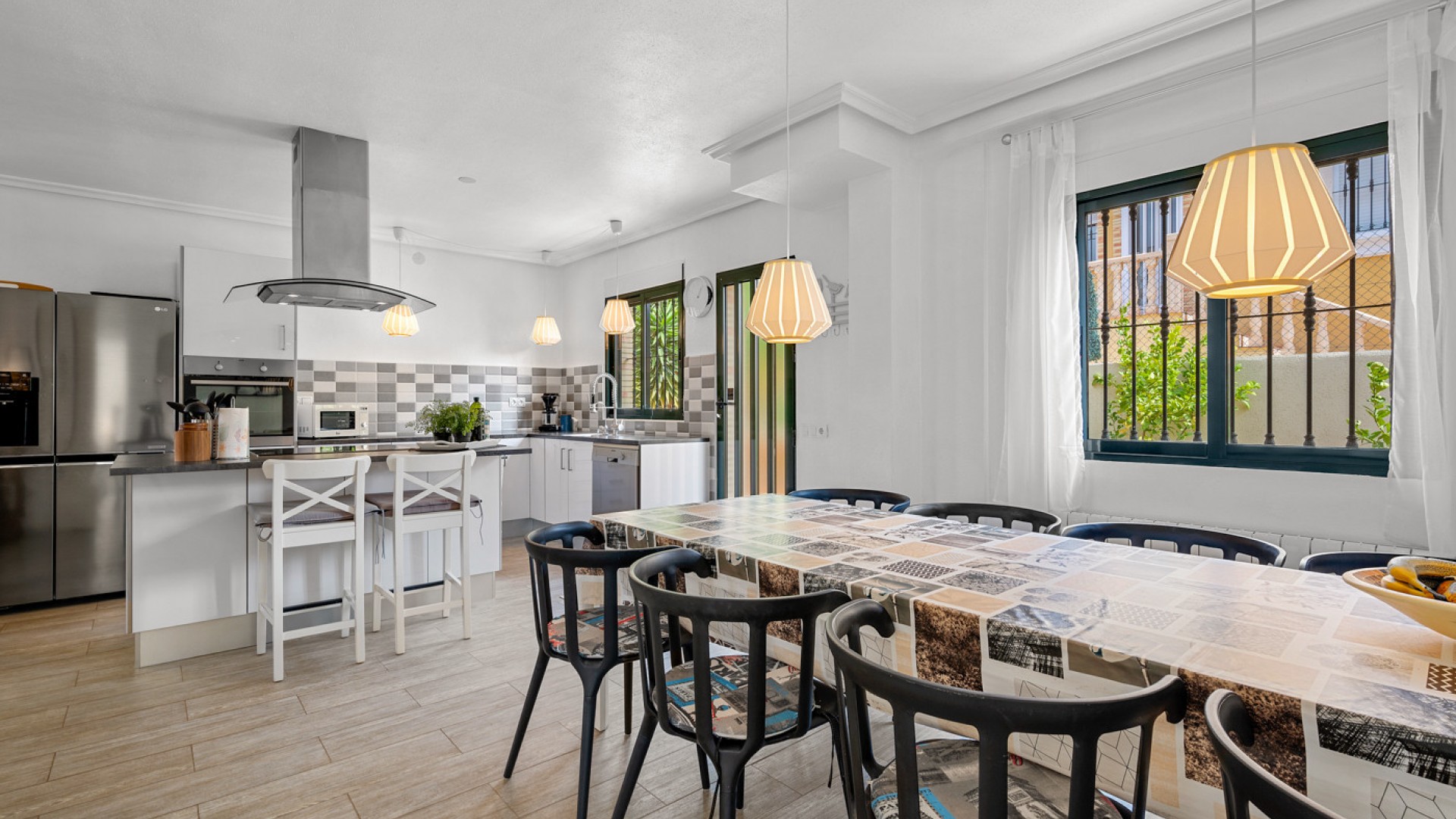 Resale - Freistehende Villa -
Algorfa