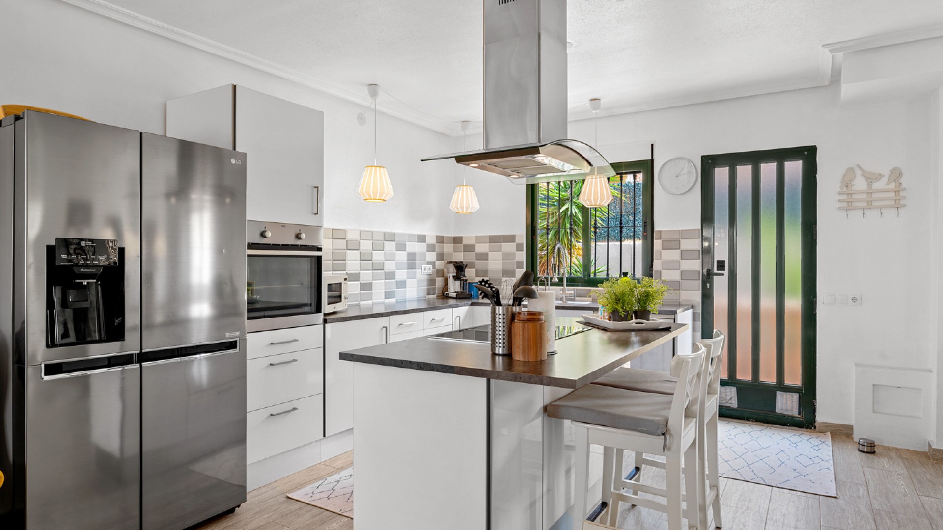 Resale - Freistehende Villa -
Algorfa