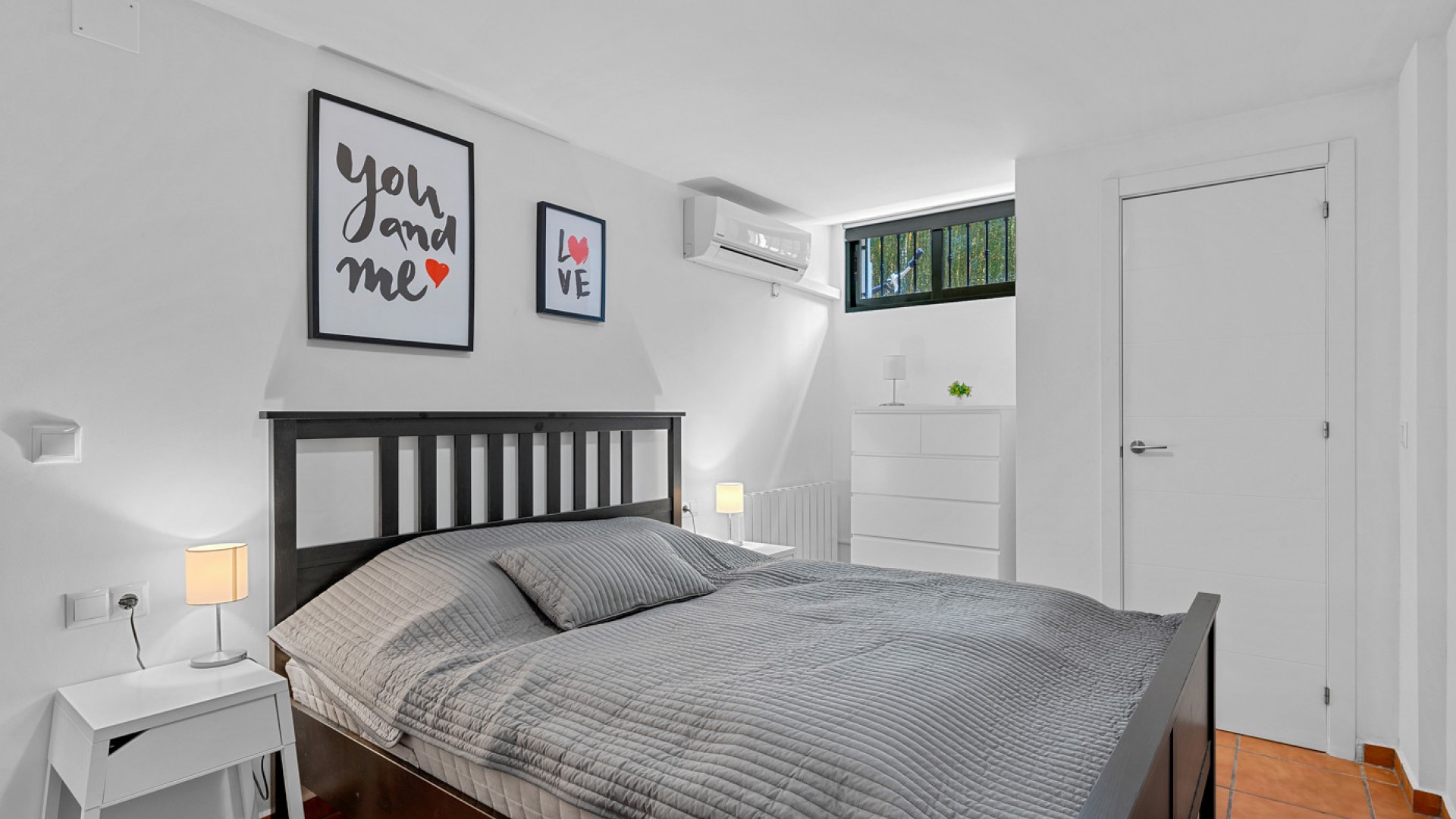 Resale - Freistehende Villa -
Algorfa