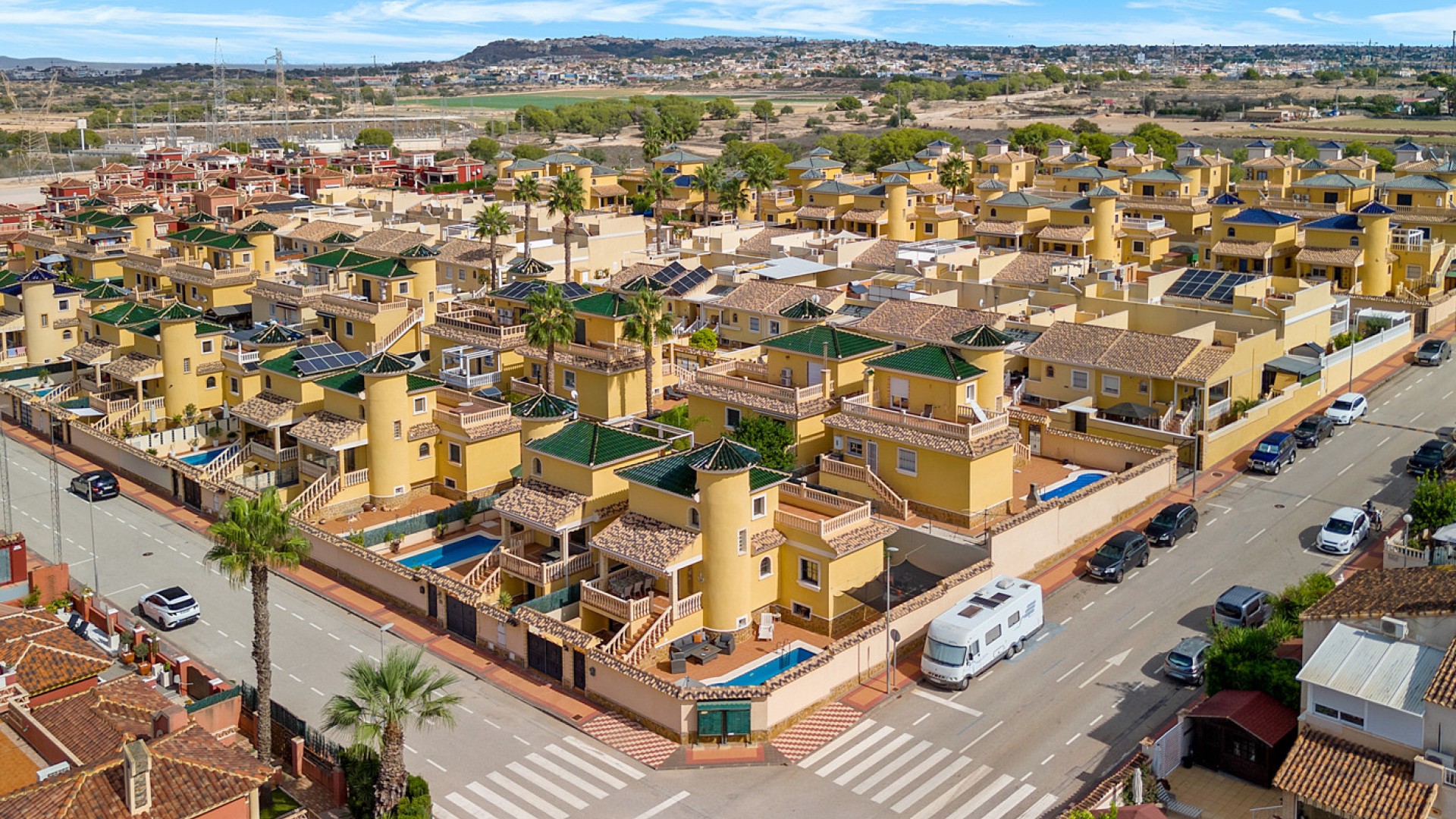 Resale - Freistehende Villa -
Algorfa