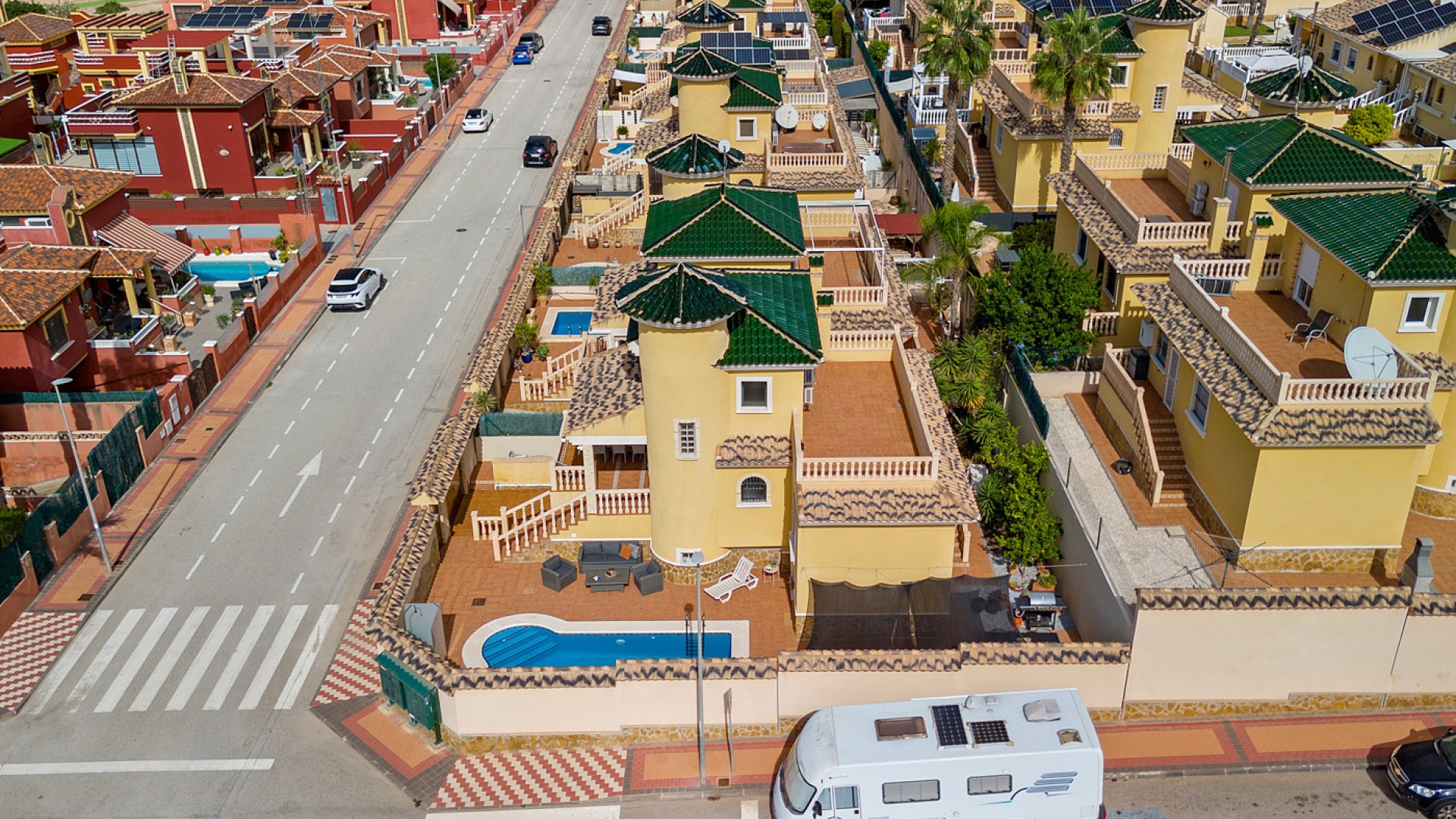 Resale - Freistehende Villa -
Algorfa