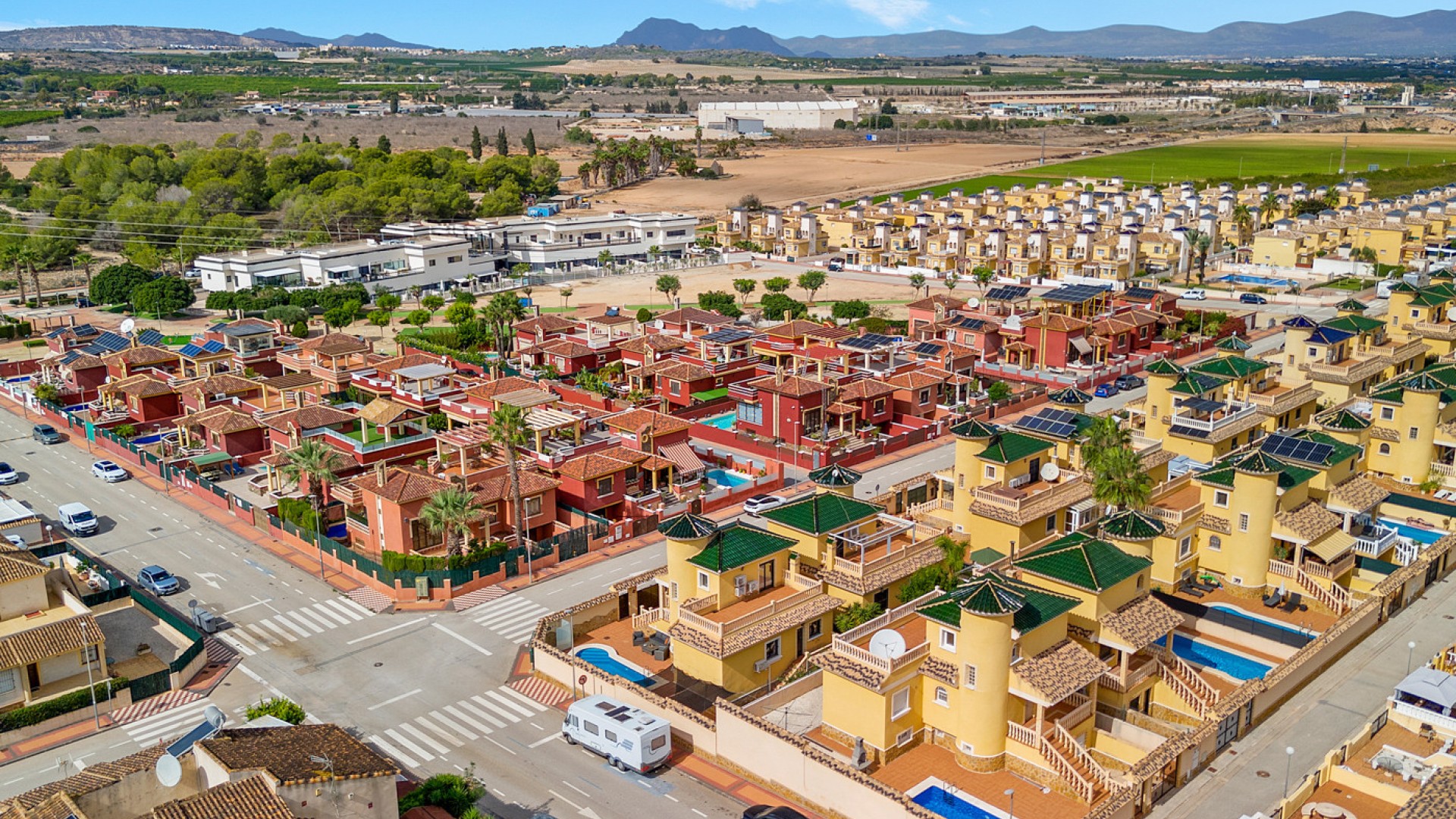 Resale - Freistehende Villa -
Algorfa