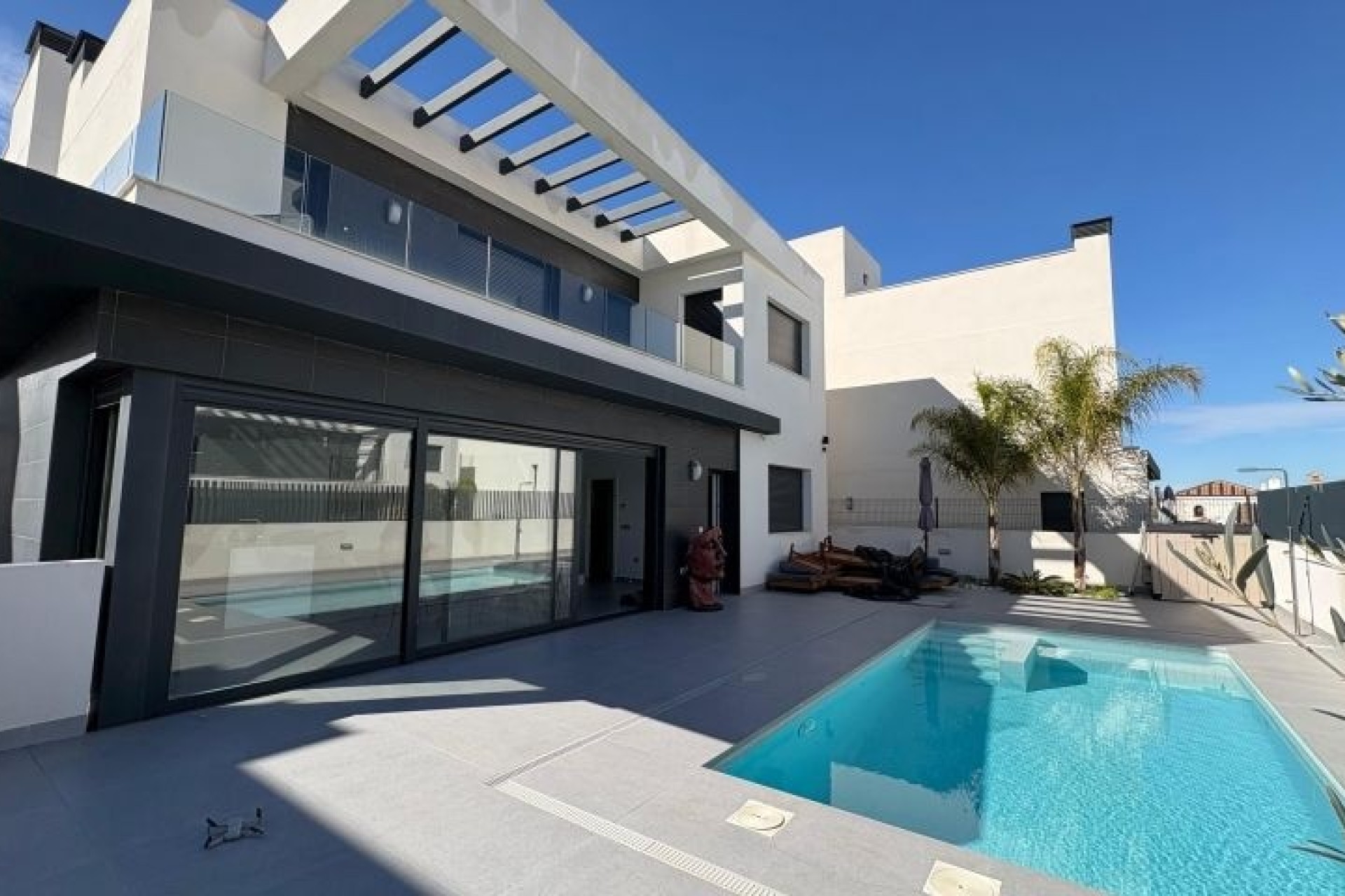 Resale - Freistehende Villa -
Algorfa