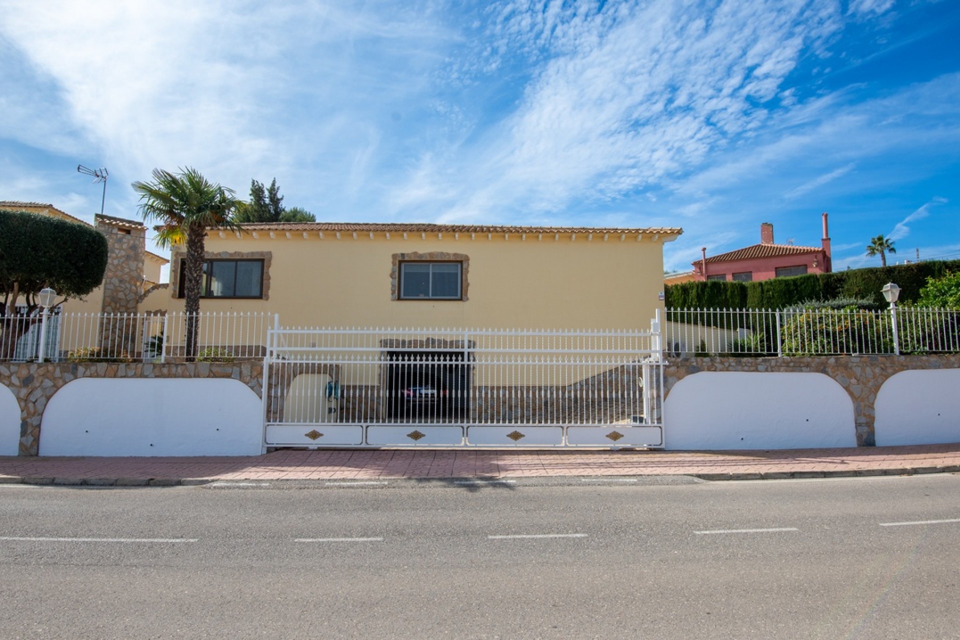 Resale - Freistehende Villa -
Algorfa