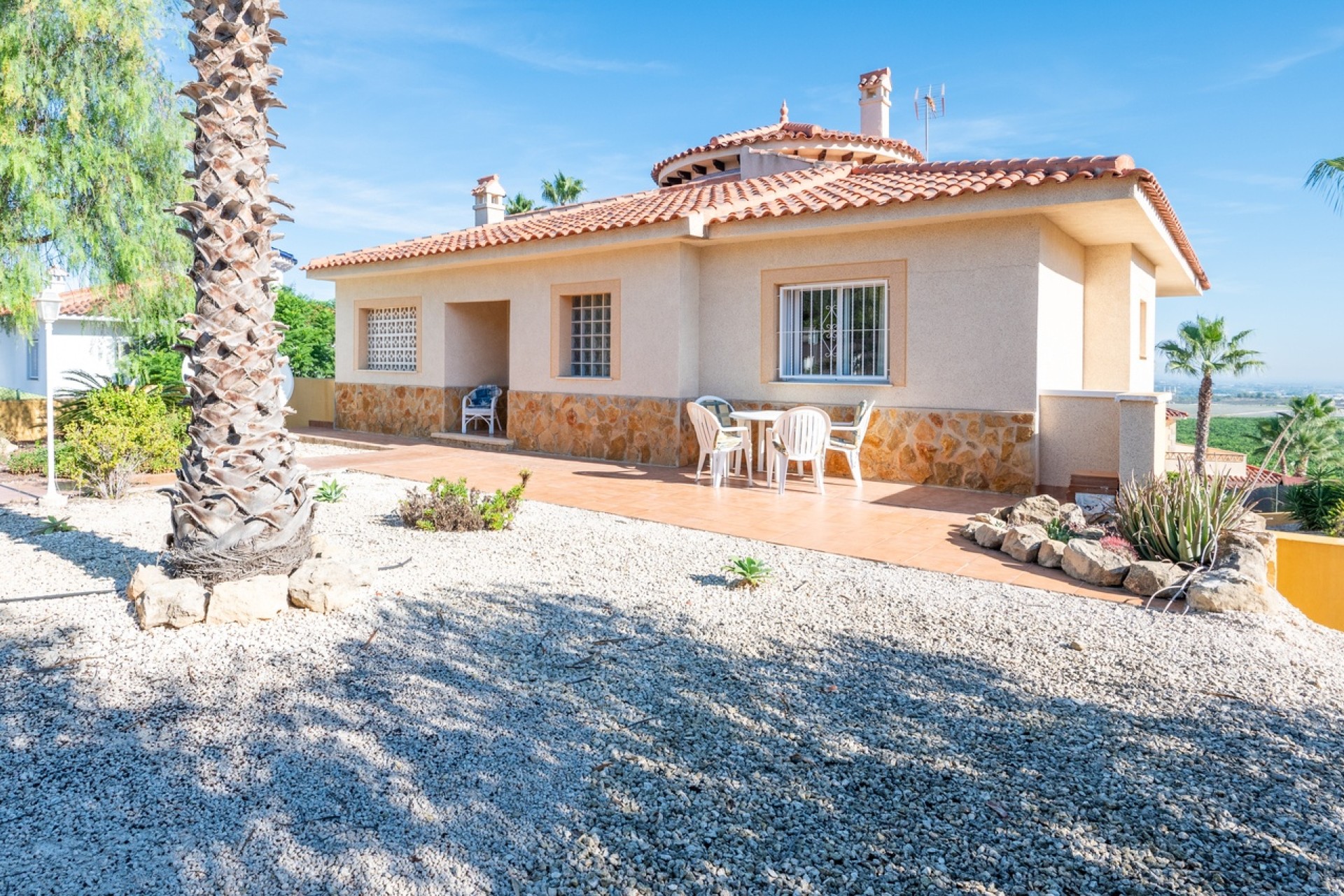 Resale - Freistehende Villa -
Algorfa