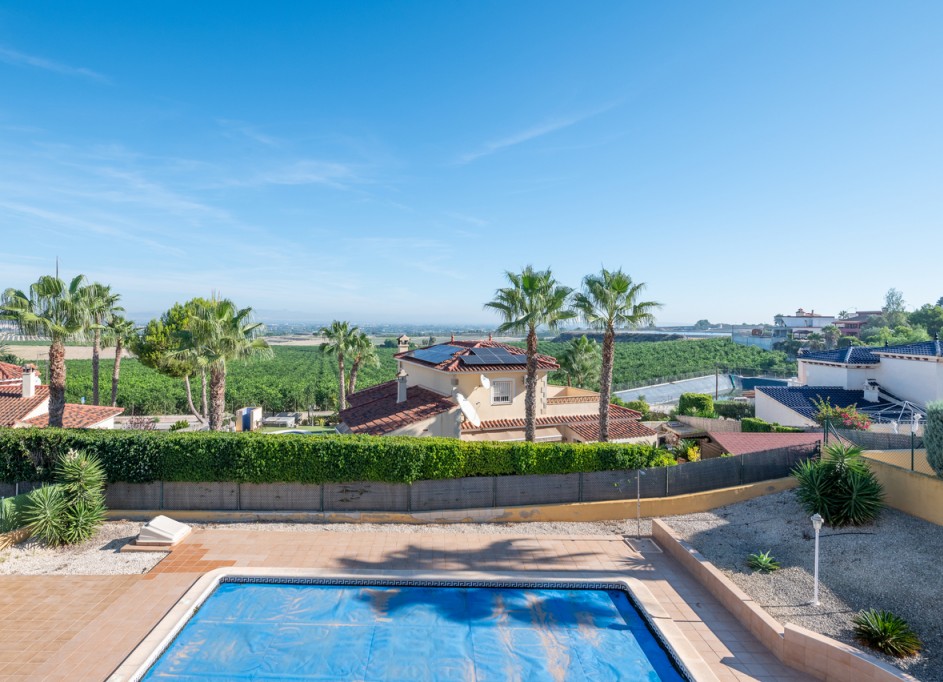 Resale - Freistehende Villa -
Algorfa