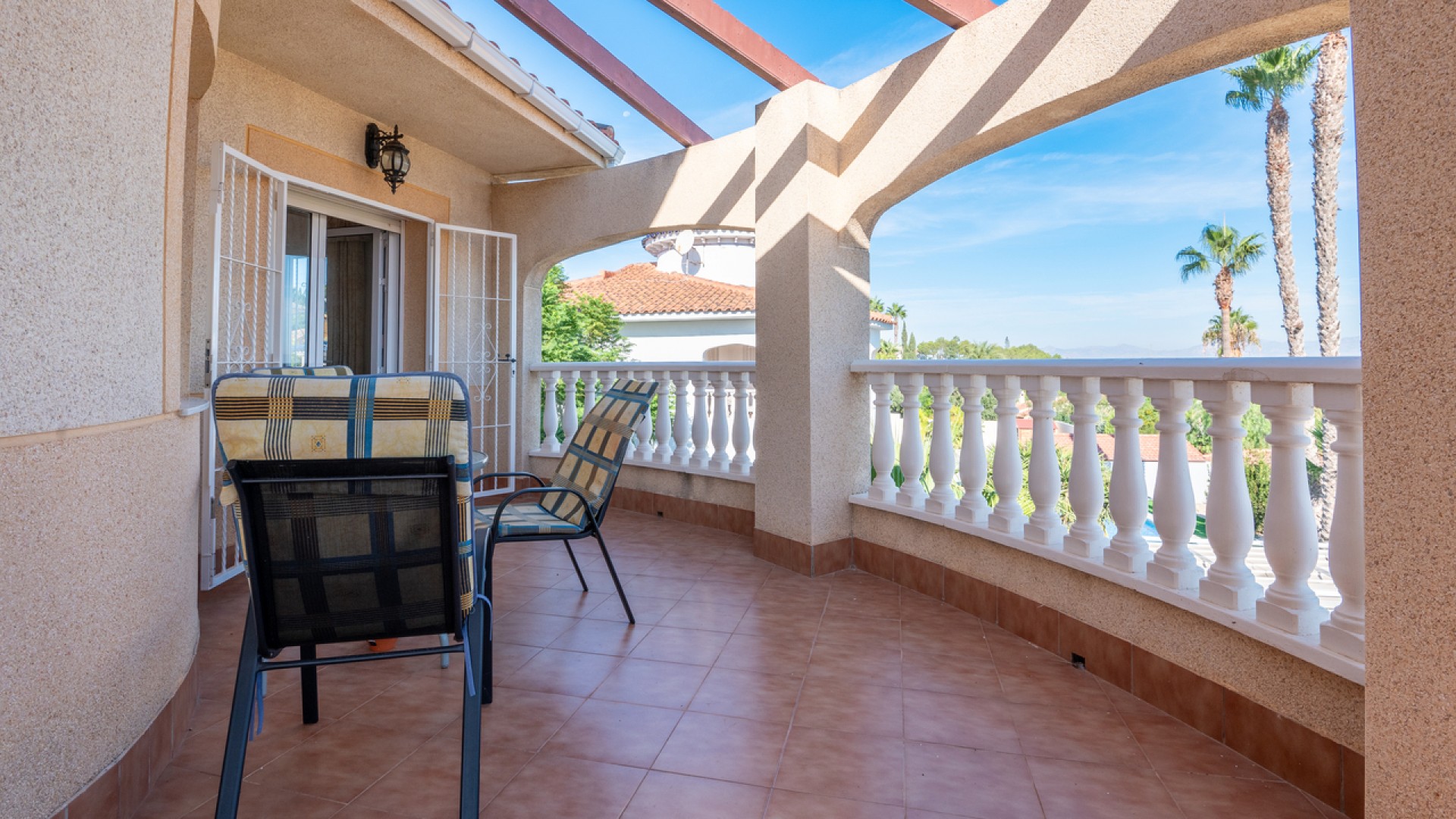 Resale - Freistehende Villa -
Algorfa