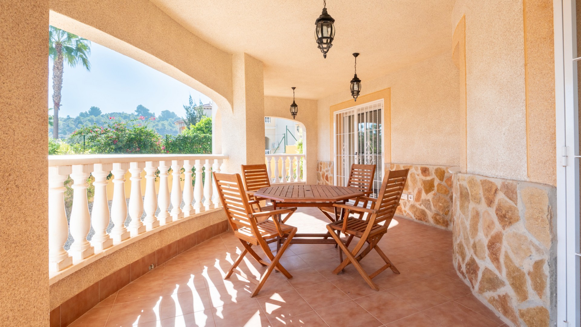 Resale - Freistehende Villa -
Algorfa