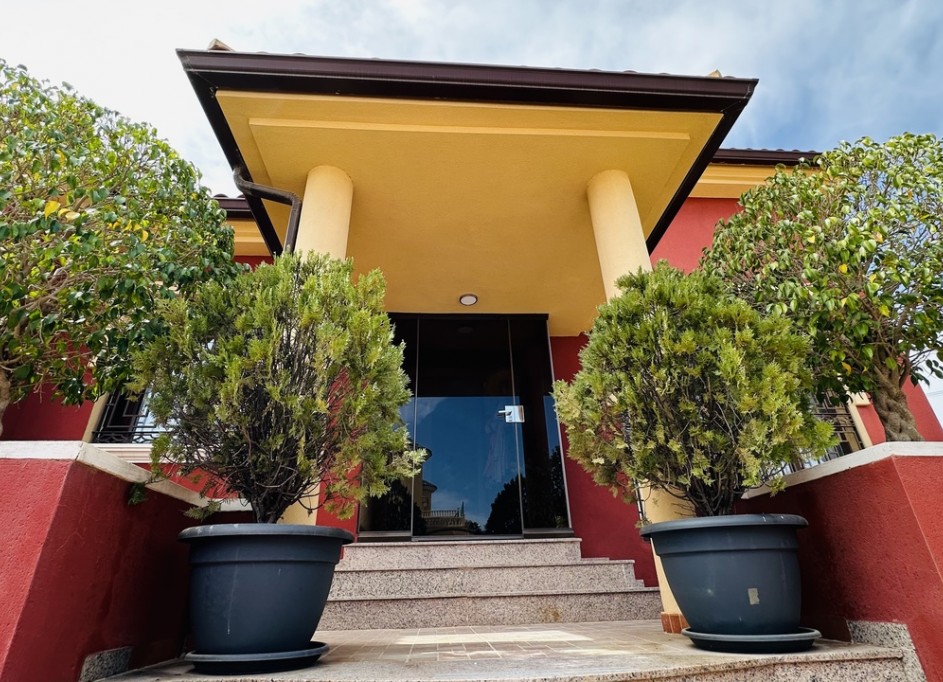 Resale - Freistehende Villa -
Algorfa