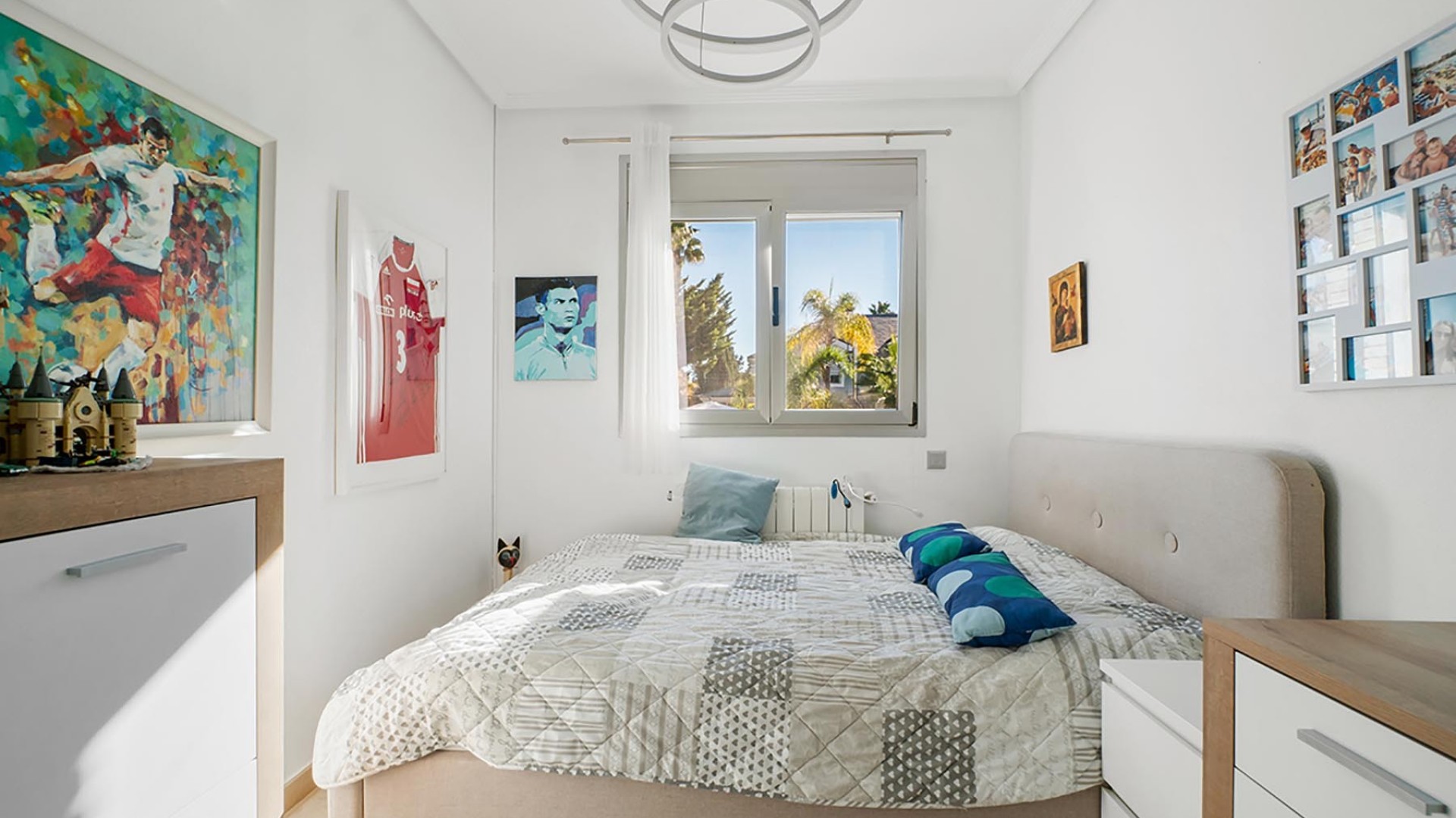 Resale - Freistehende Villa -
Alicante - Campoamor