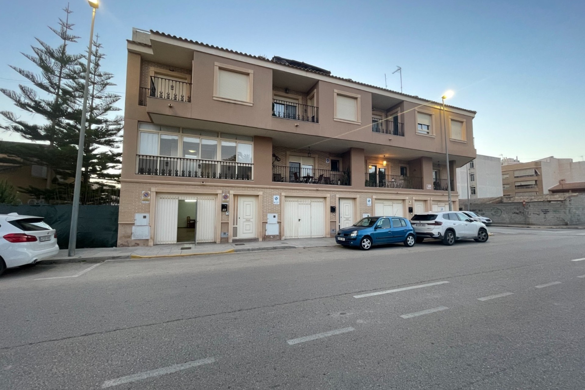 Resale - Freistehende Villa -
Almoradí