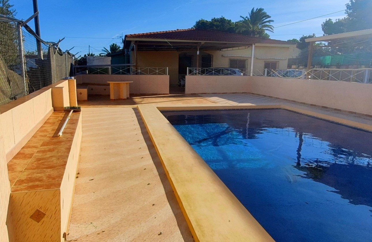 Resale - Freistehende Villa -
Aspe