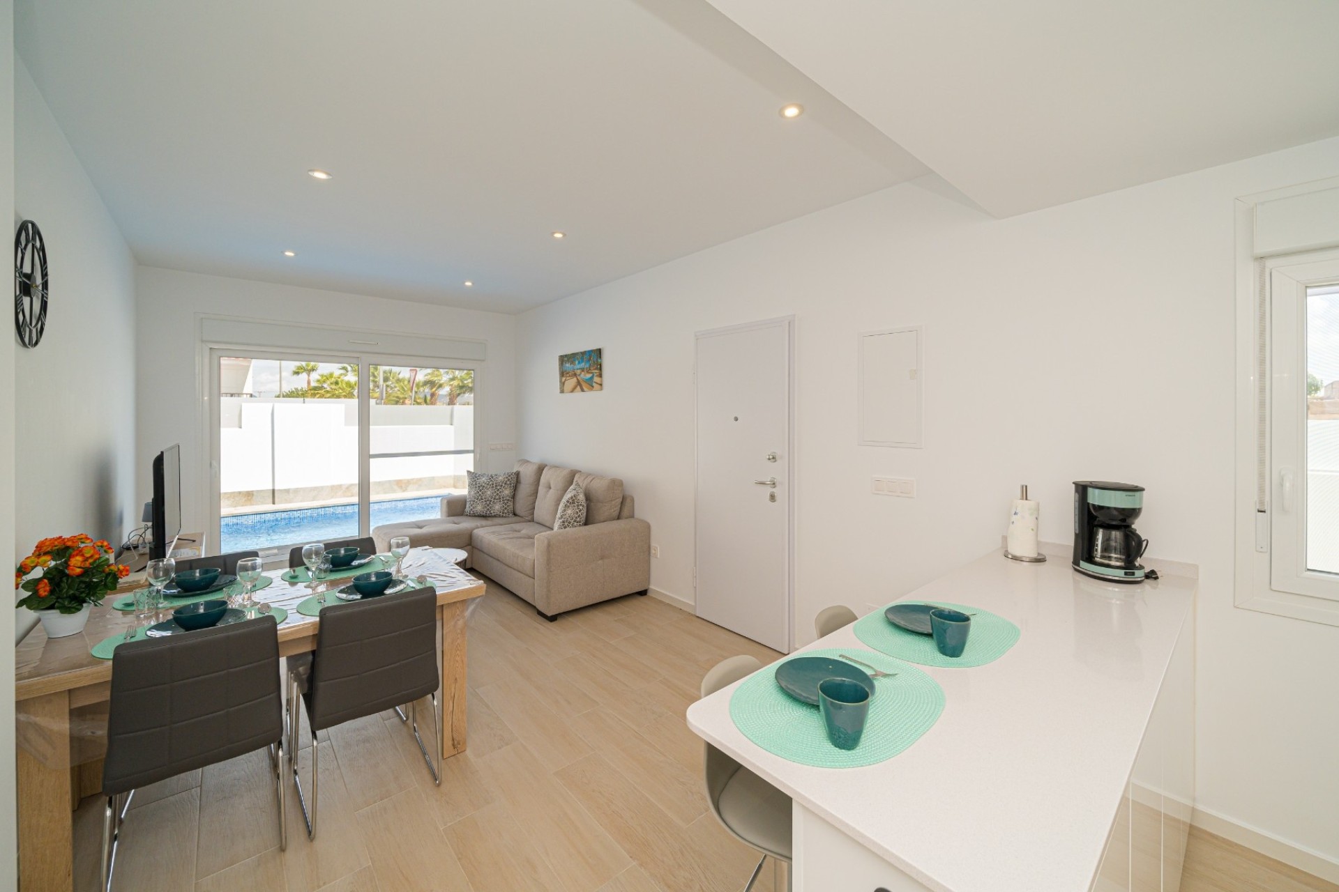 Resale - Freistehende Villa -
Avileses - Inland