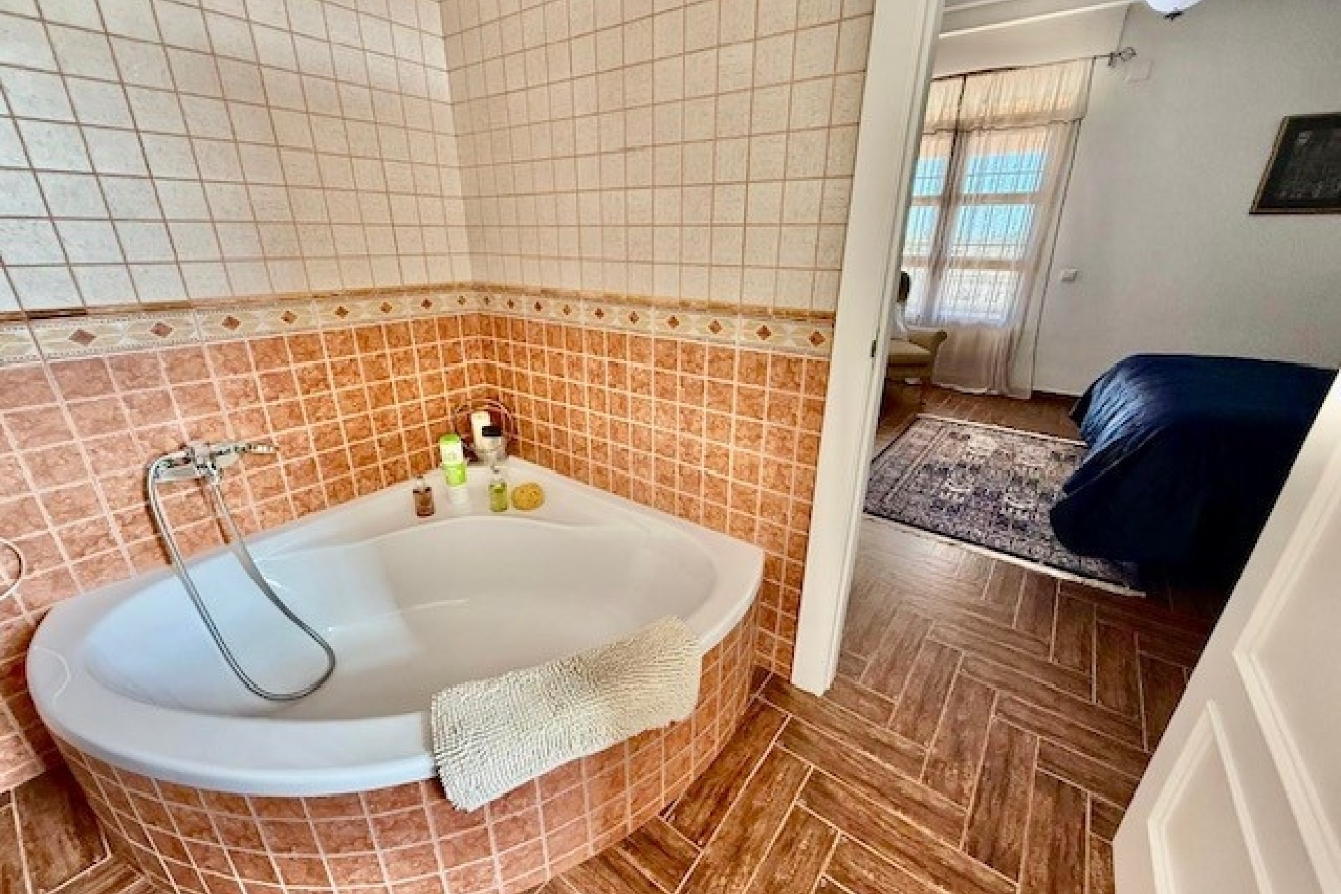 Resale - Freistehende Villa -
Avileses - Inland