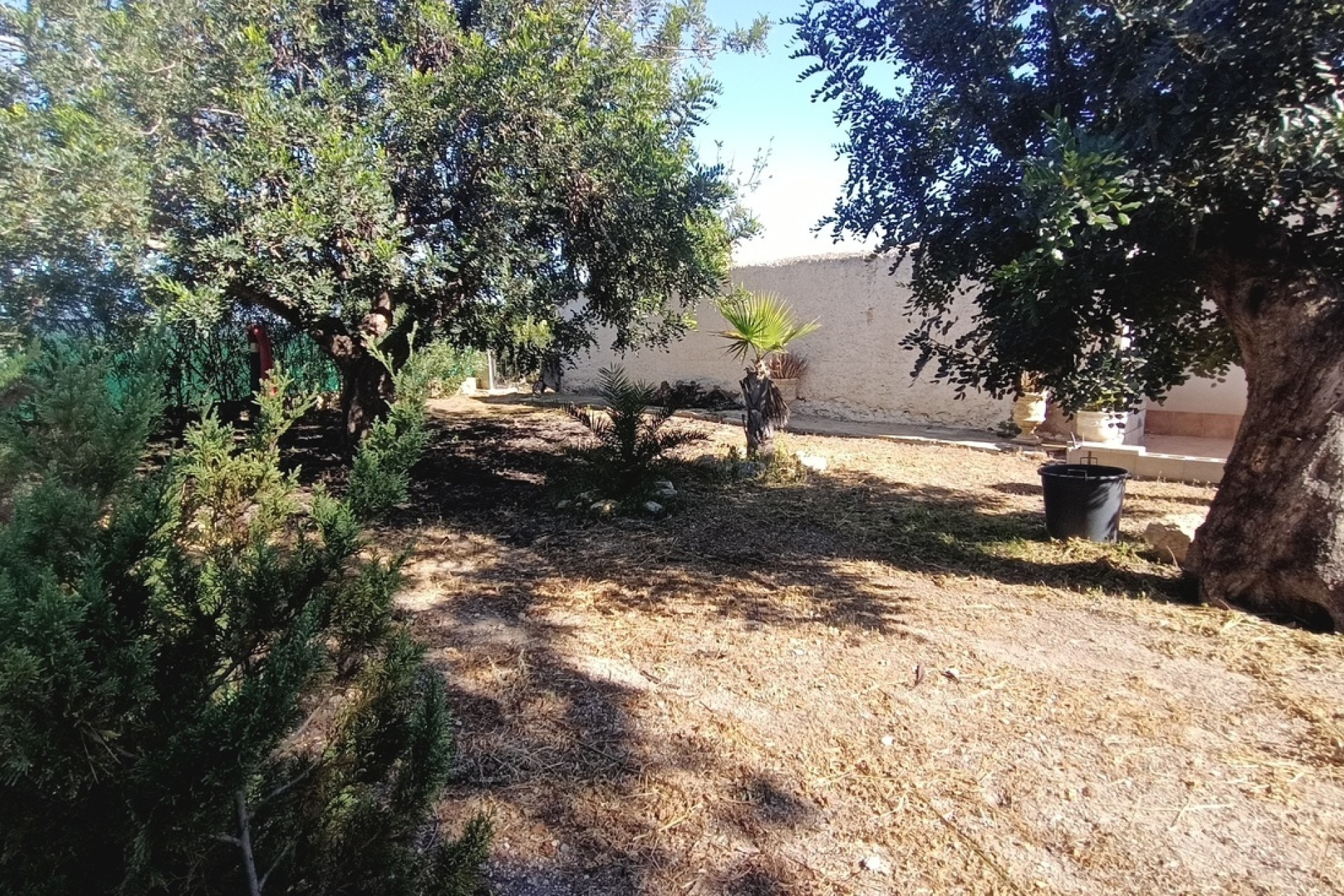 Resale - Freistehende Villa -
Avileses - Inland