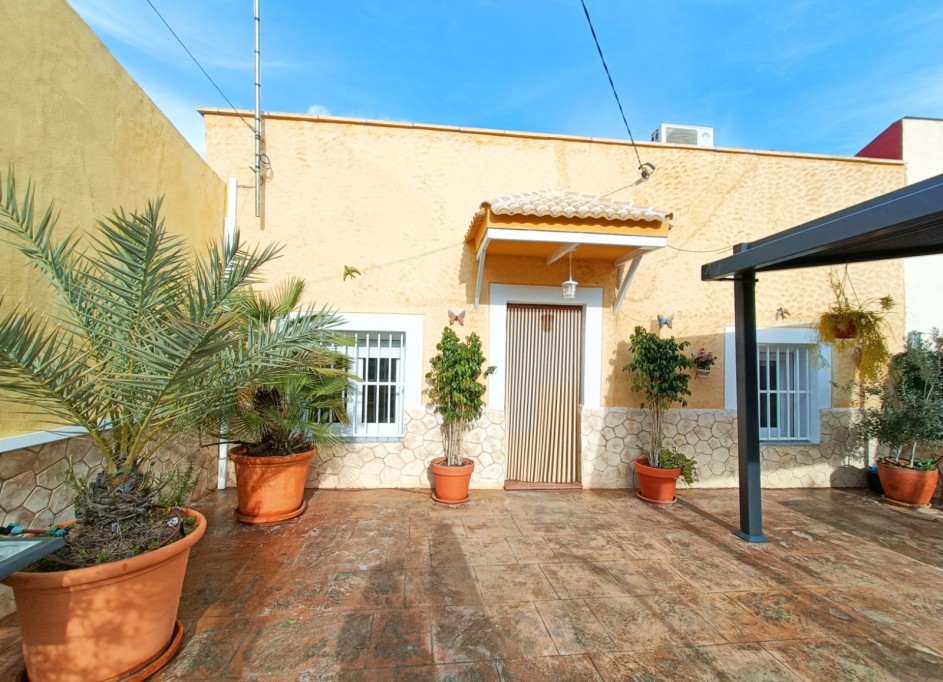 Resale - Freistehende Villa -
Barinas