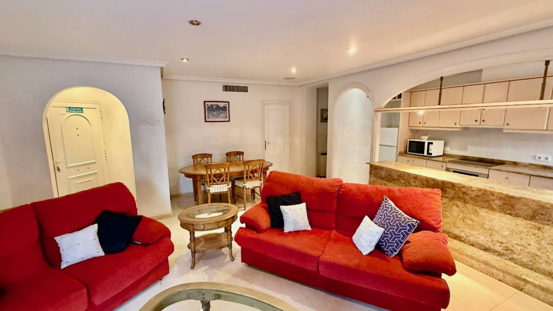 Resale - Freistehende Villa -
Benferri