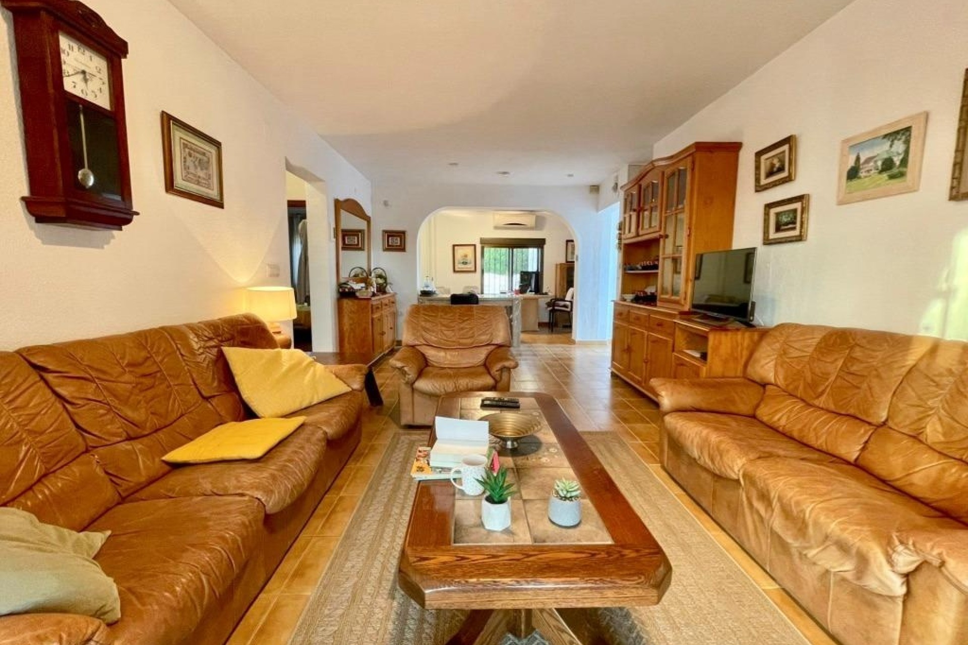 Resale - Freistehende Villa -
Benidorm - Urbanizaciones
