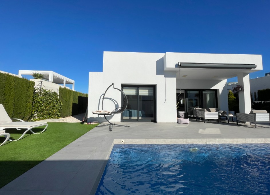 Resale - Freistehende Villa -
Benijofar - Centro