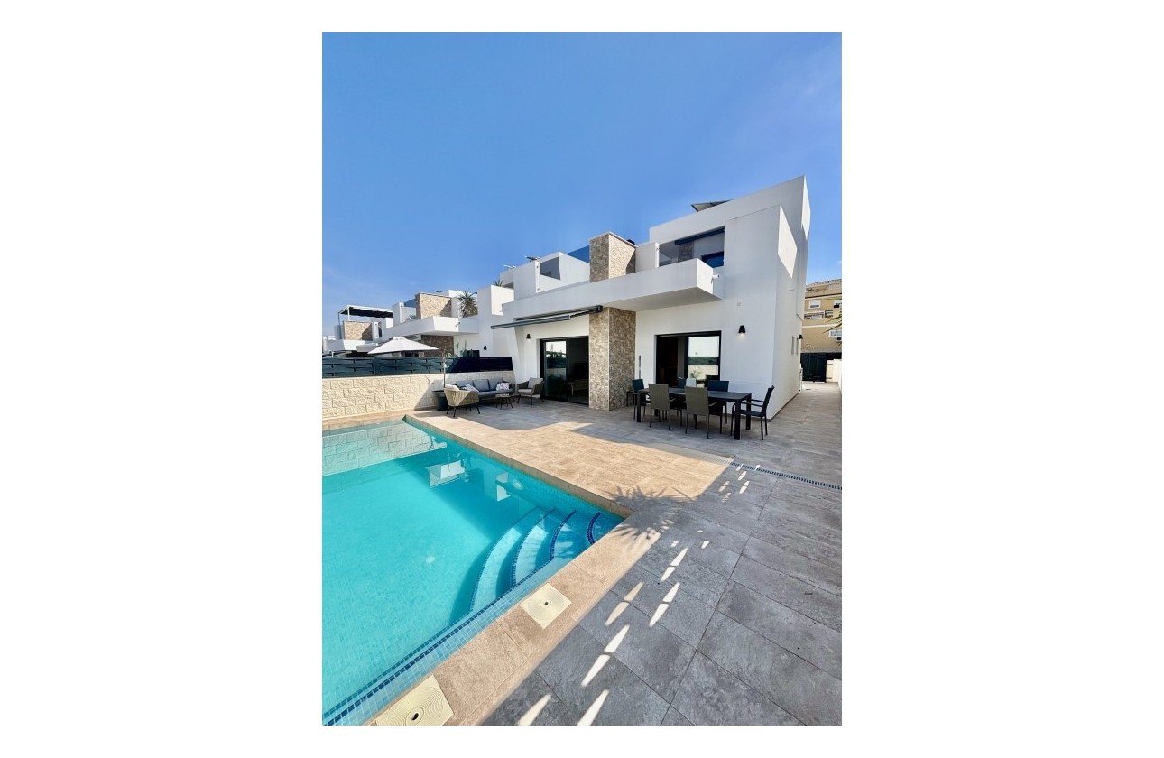 Resale - Freistehende Villa -
Benijofar - Costa Blanca