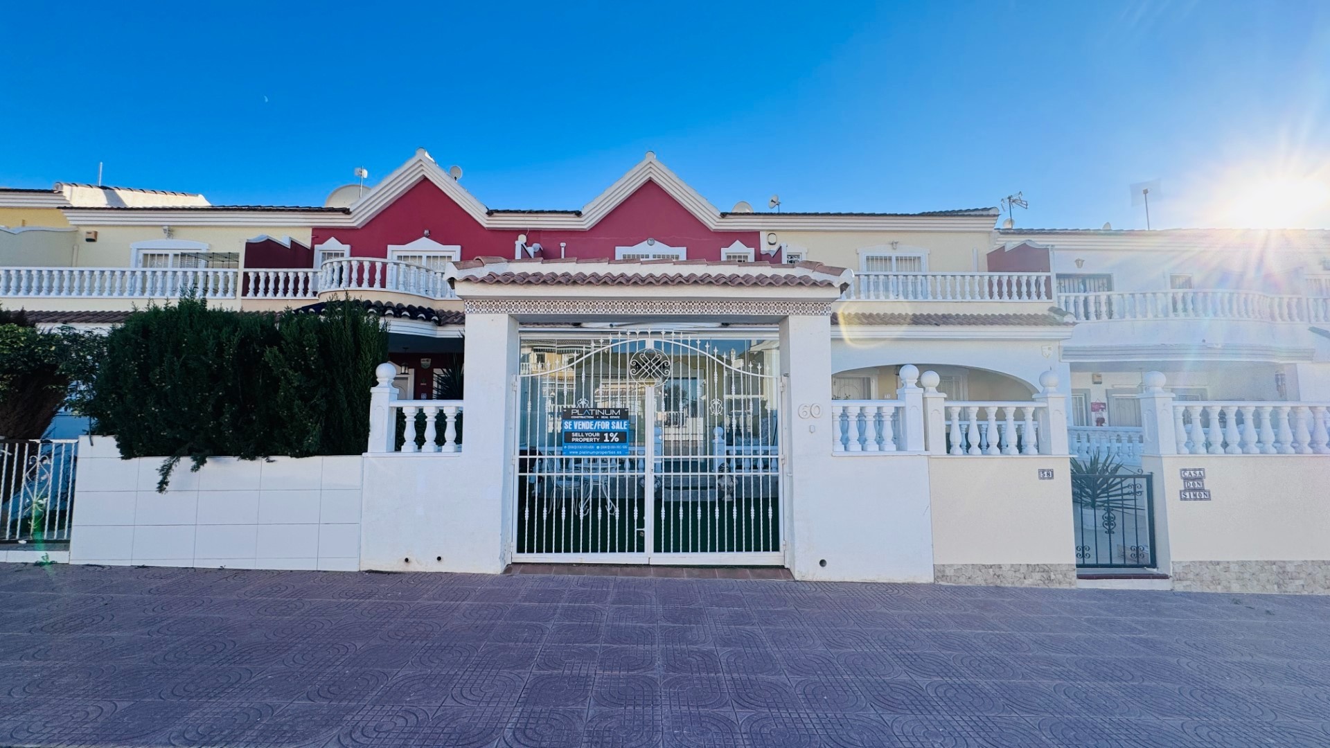 Resale - Freistehende Villa -
Benijofar