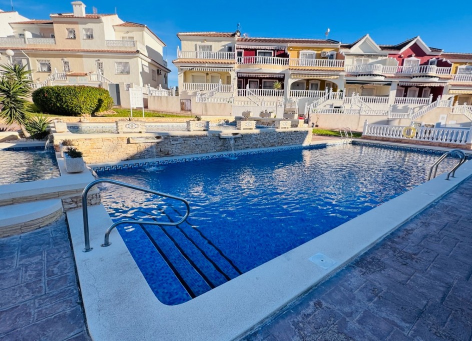 Resale - Freistehende Villa -
Benijofar