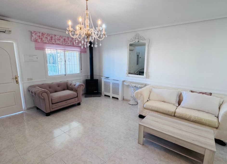 Resale - Freistehende Villa -
Benijofar