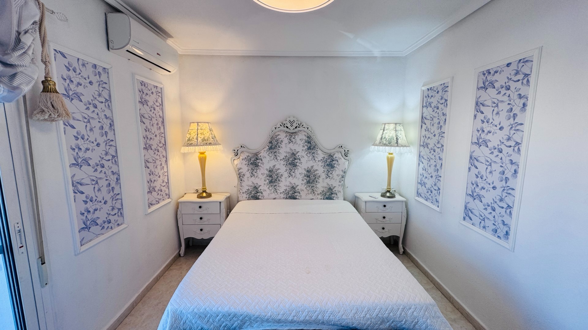 Resale - Freistehende Villa -
Benijofar