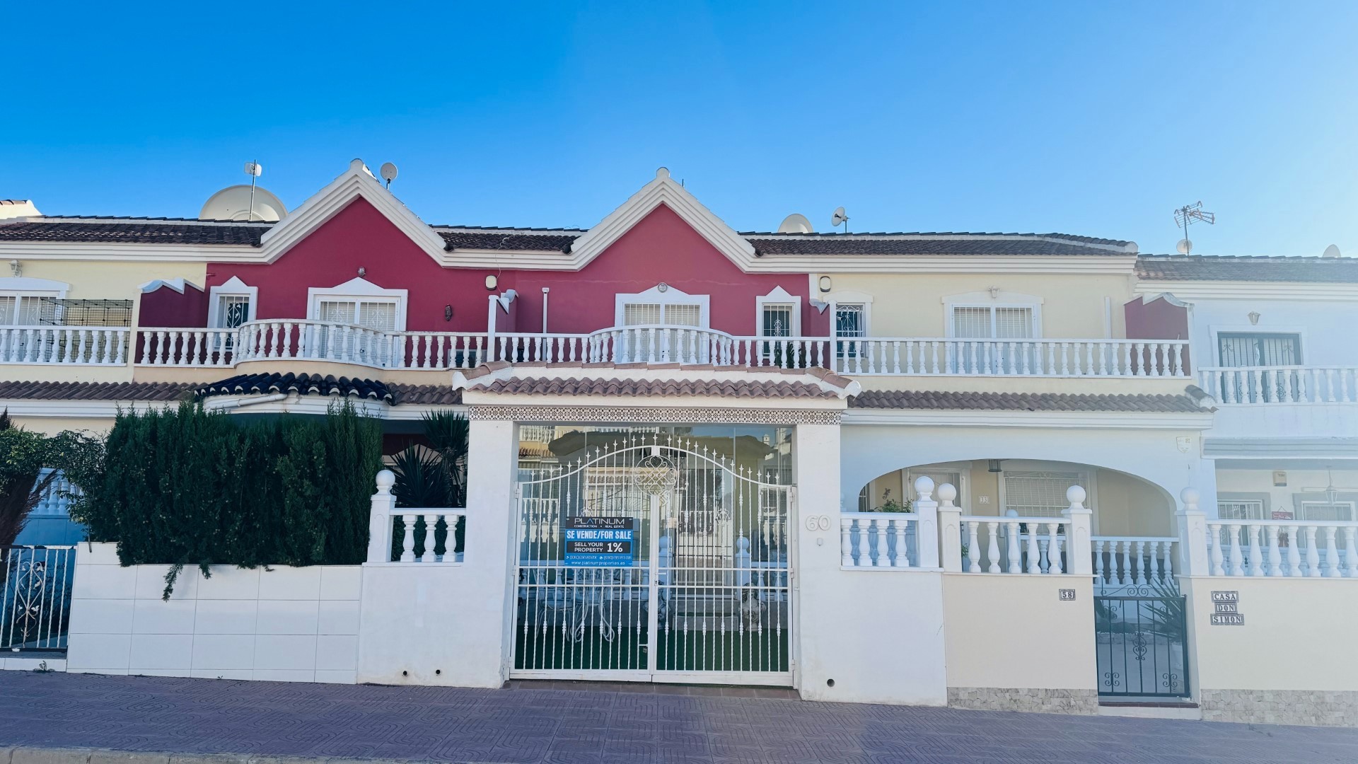 Resale - Freistehende Villa -
Benijofar