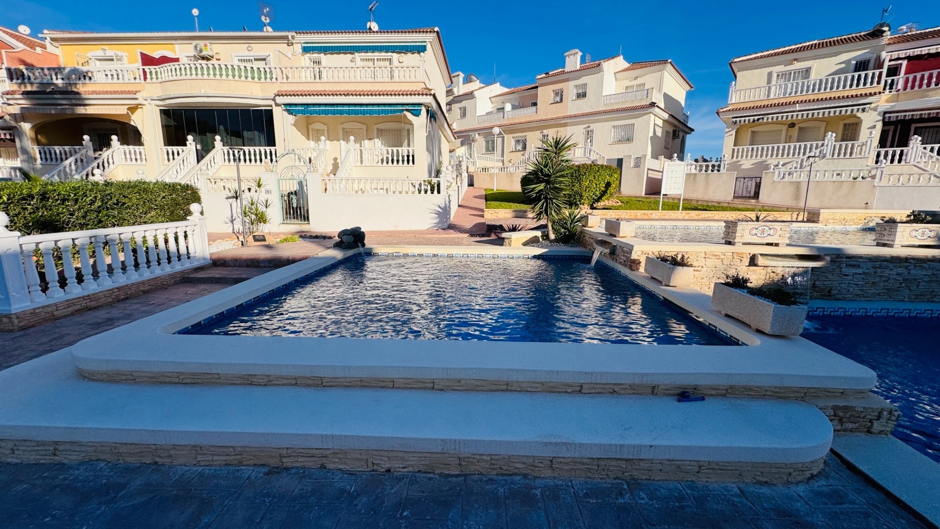 Resale - Freistehende Villa -
Benijofar