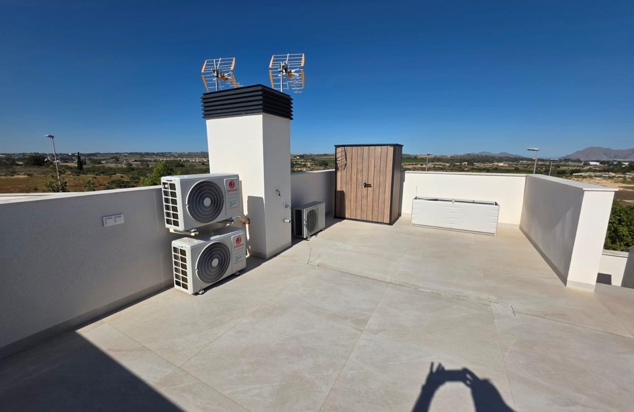 Resale - Freistehende Villa -
Benijofar