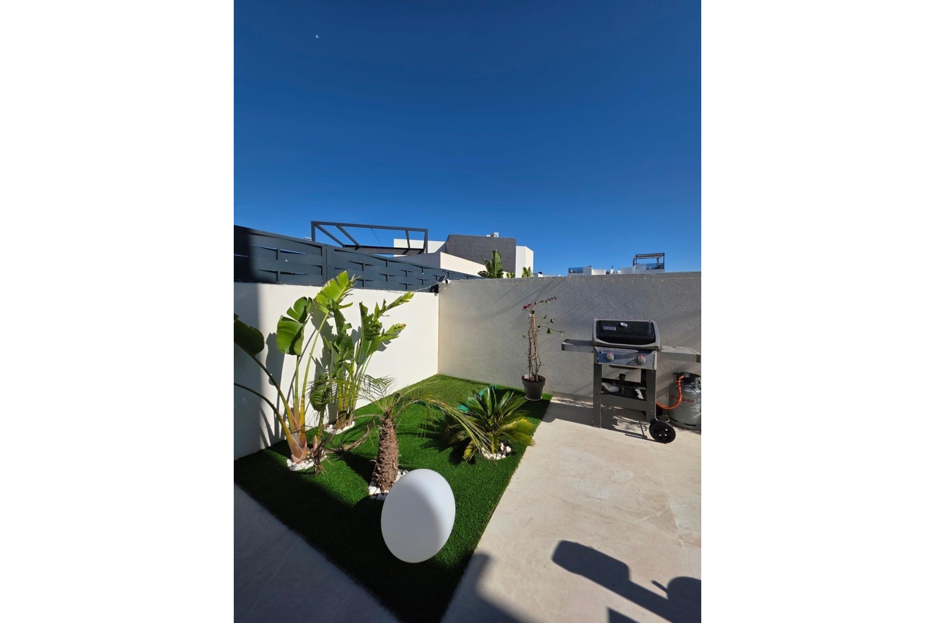 Resale - Freistehende Villa -
Benijofar