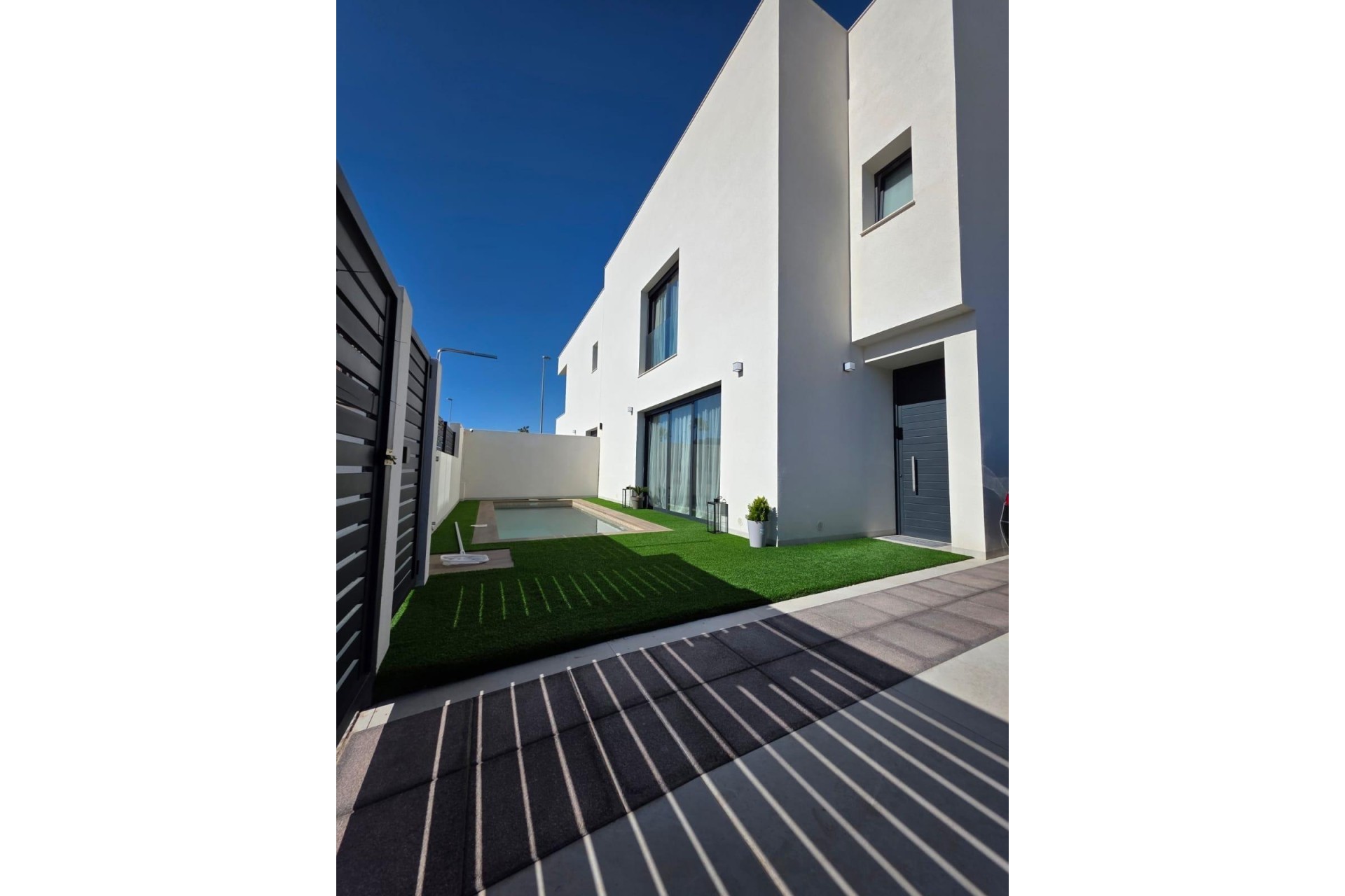 Resale - Freistehende Villa -
Benijofar