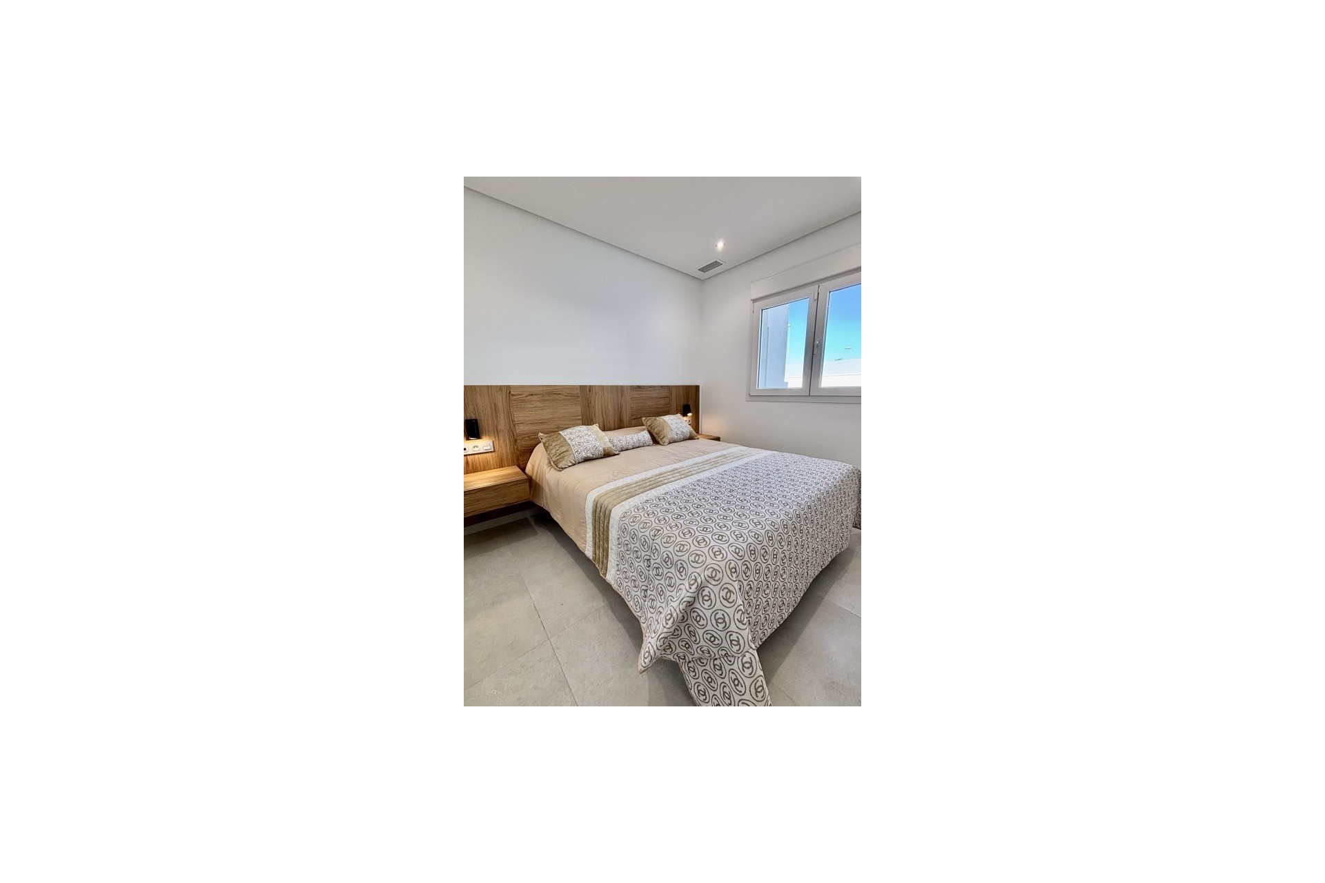 Resale - Freistehende Villa -
Benijofar