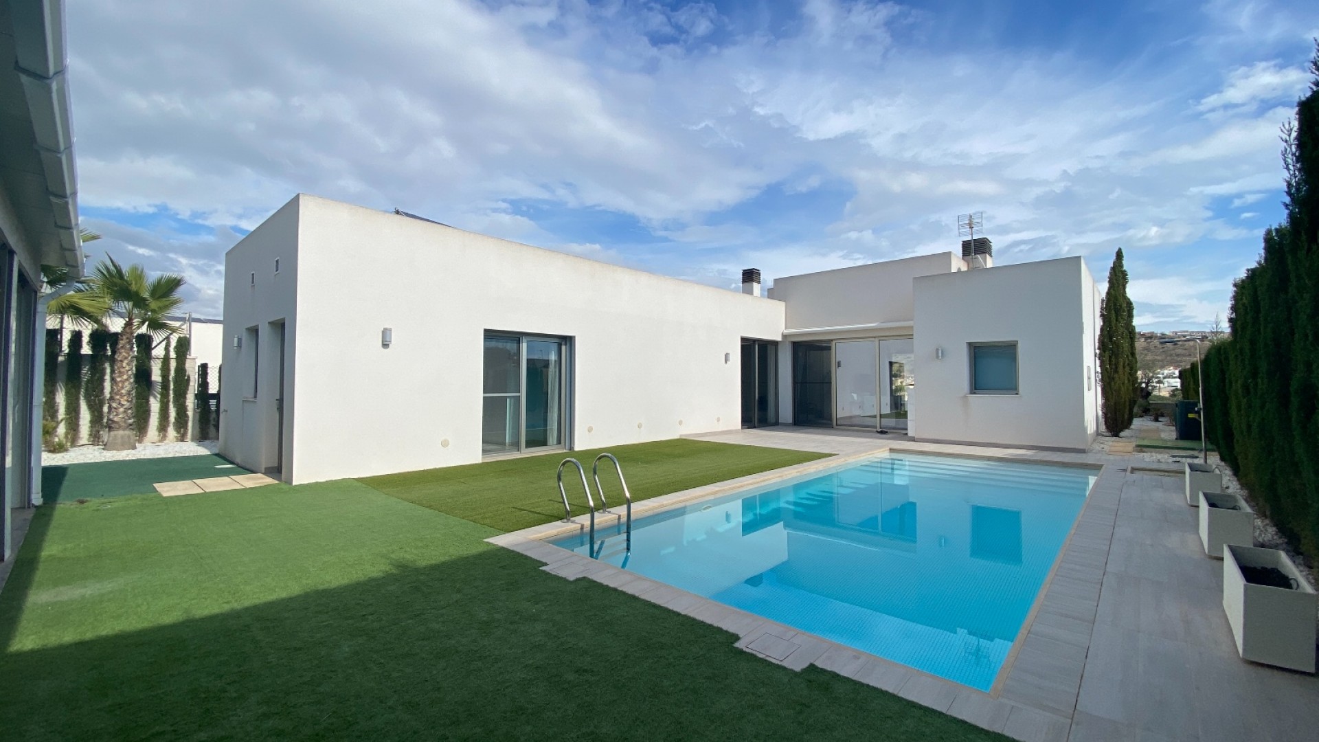 Resale - Freistehende Villa -
Benijofar