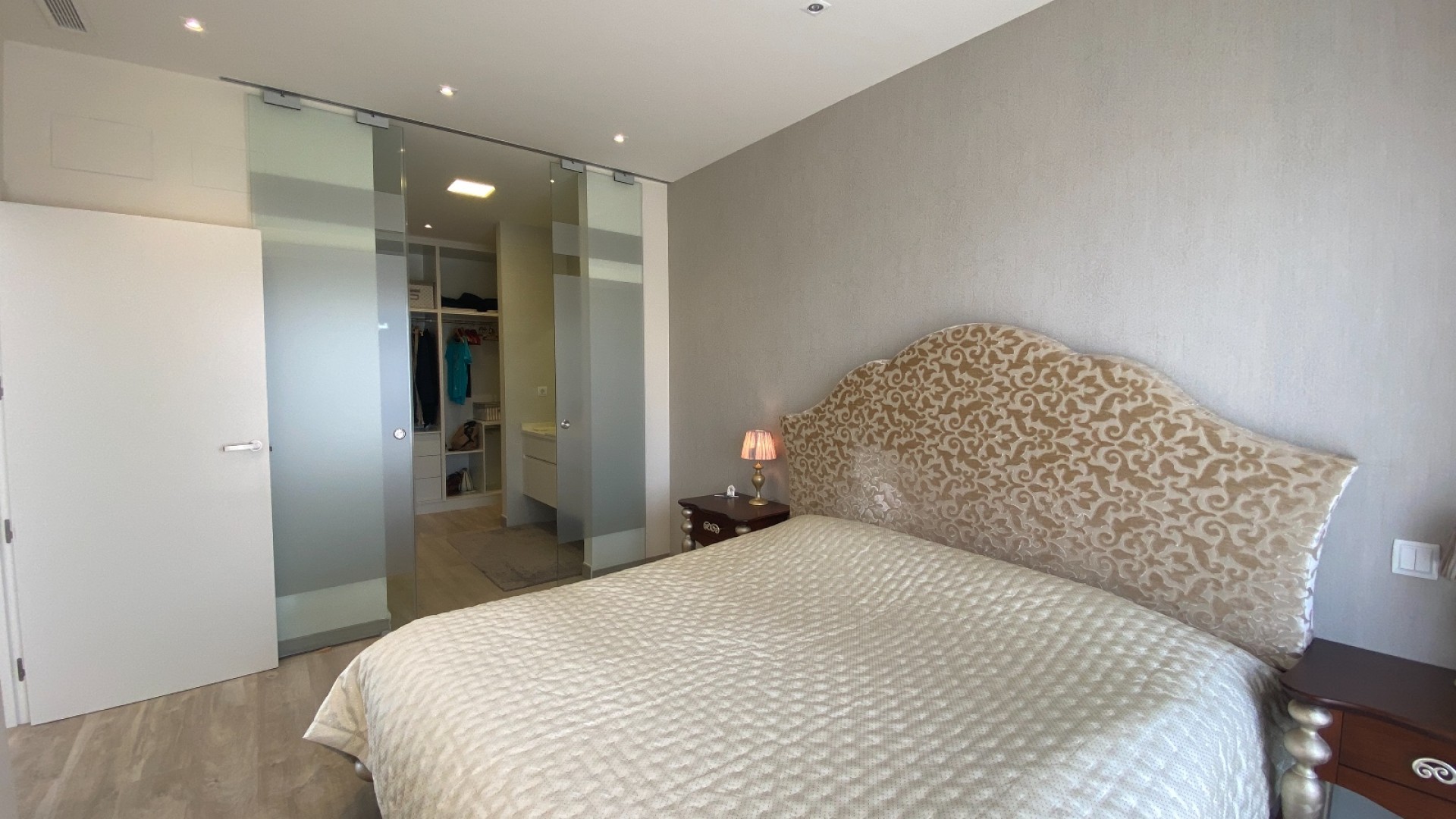 Resale - Freistehende Villa -
Benijofar