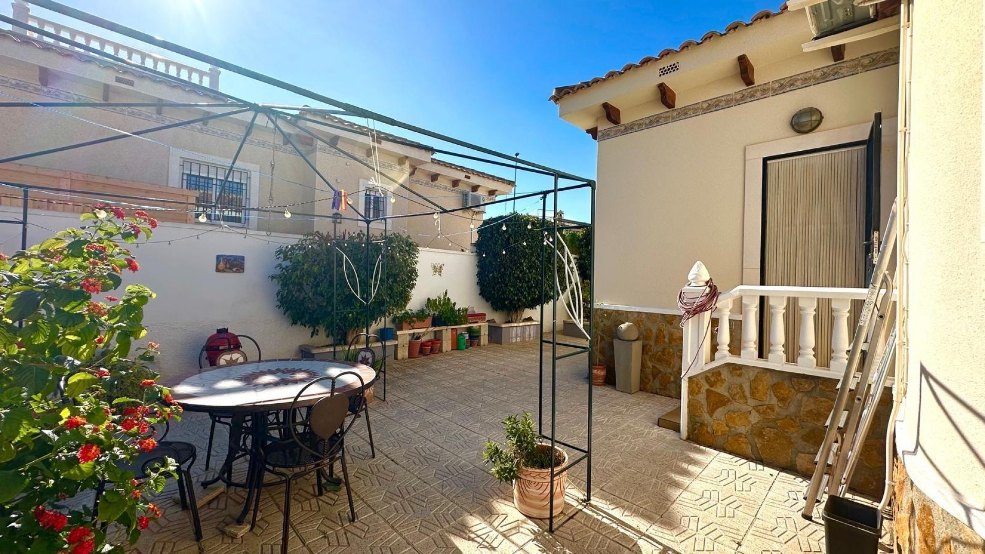 Resale - Freistehende Villa -
Bigastro - Comunidad valenciana